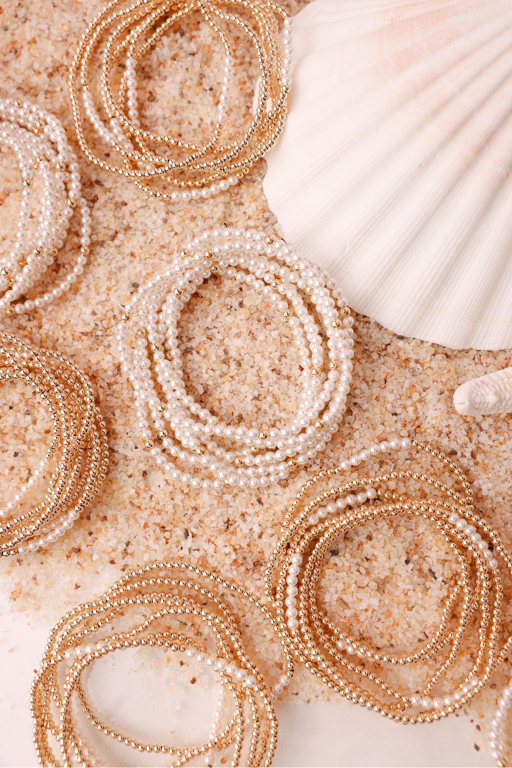 Lilly Pearl Bracelet in Gold