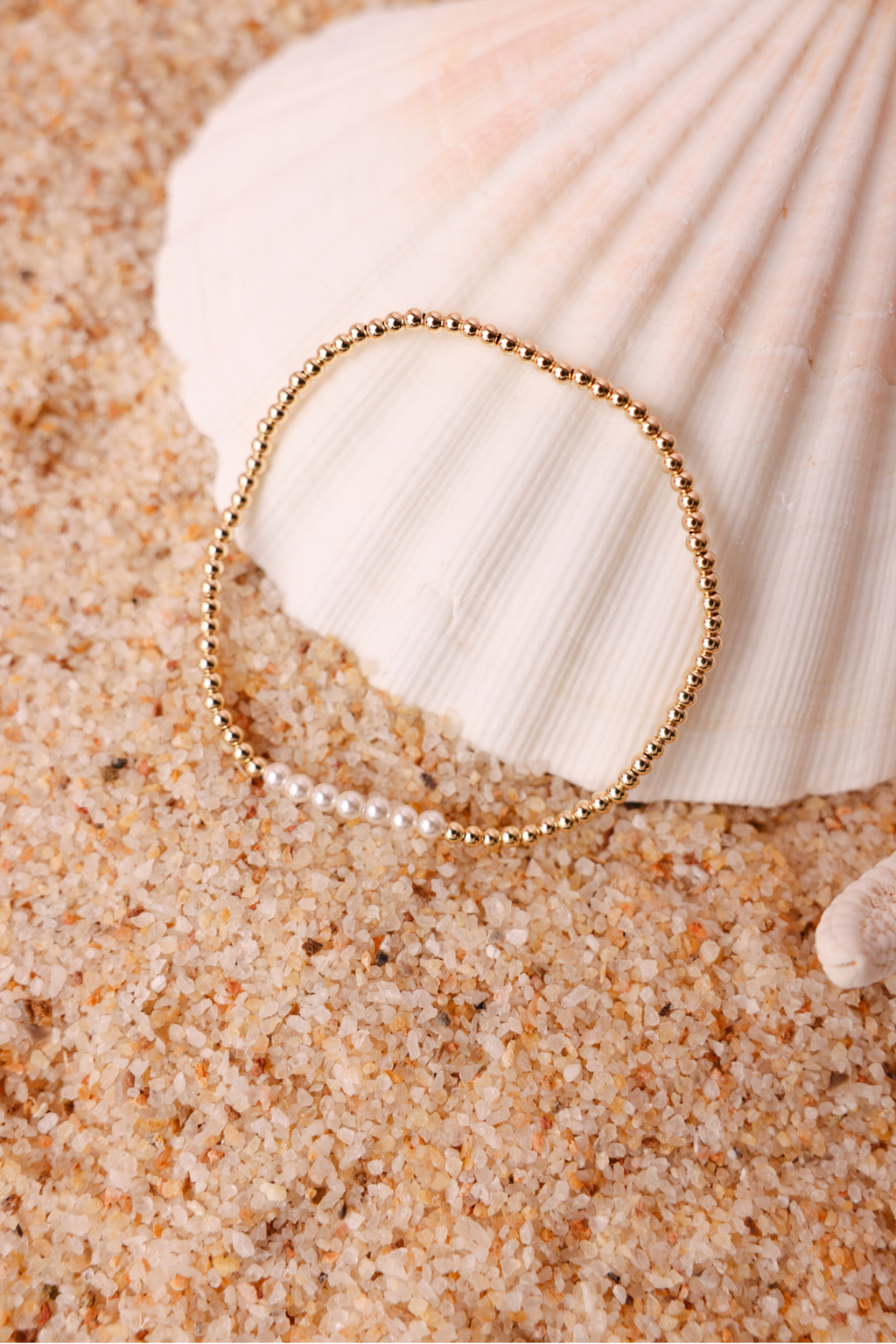 Dainty Sophia Pearl Bracelet in Gold