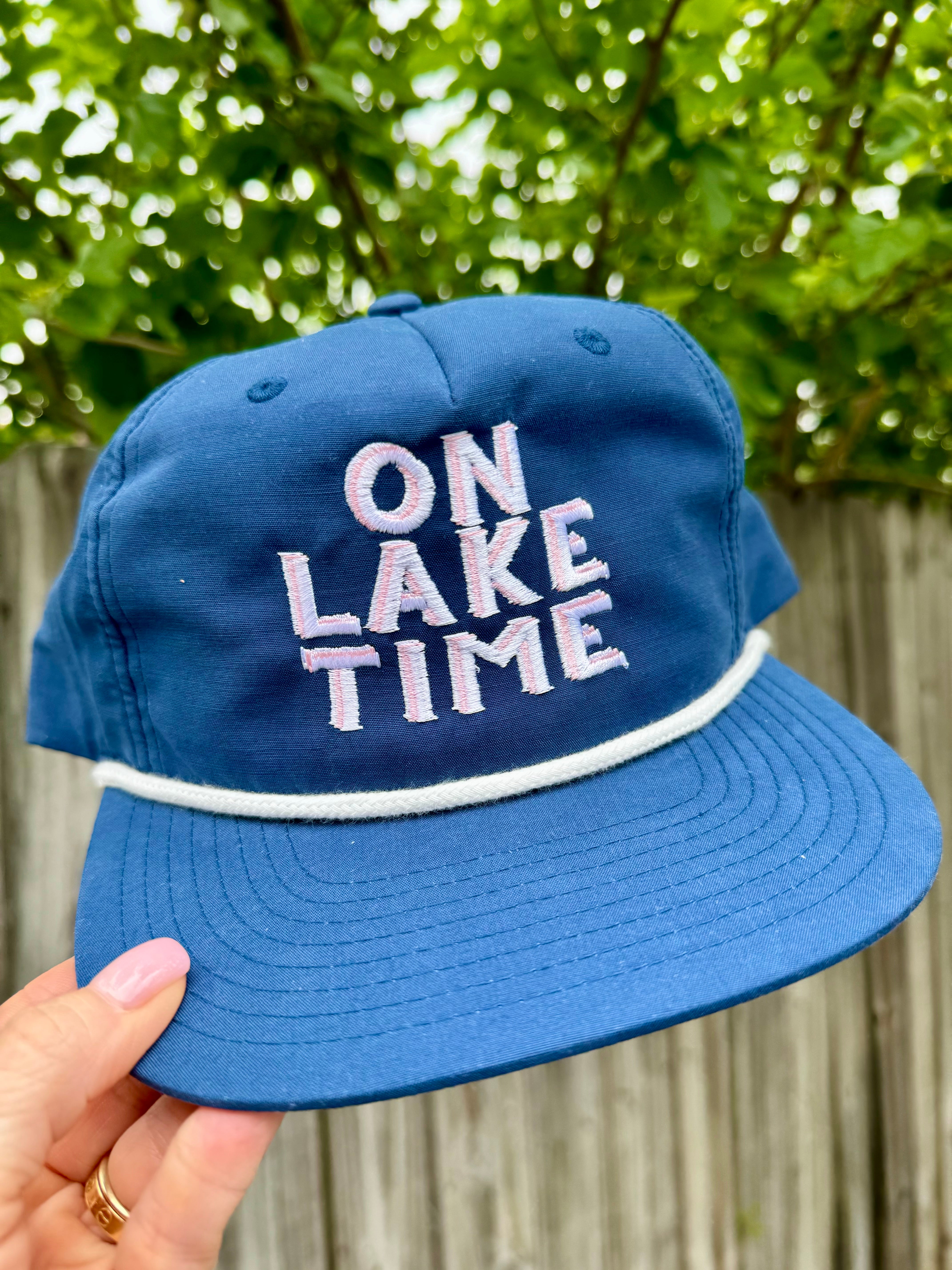 On Lake Time Navy Rope Hat