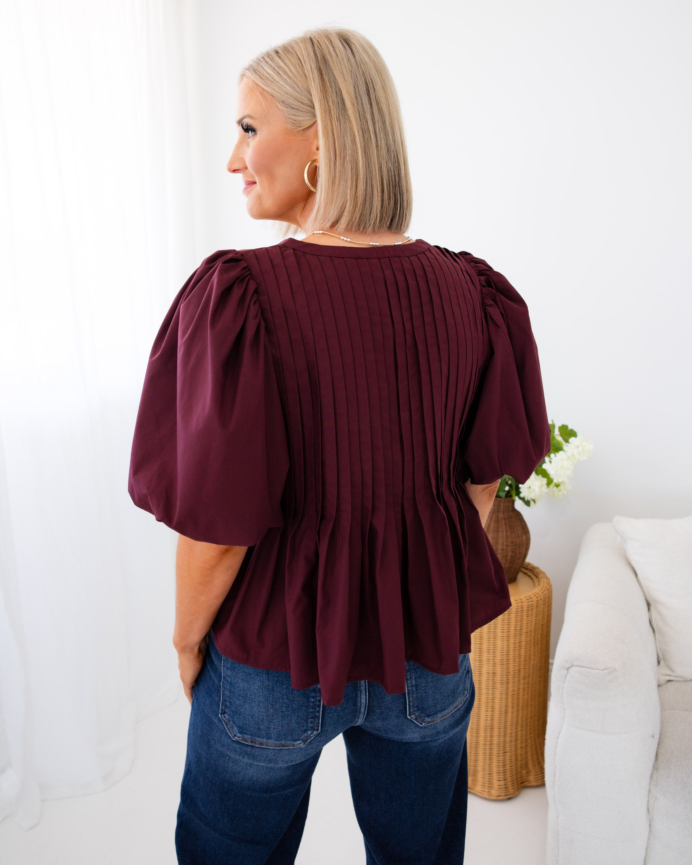 Puff Sleeve Pintuck Top in Merlot