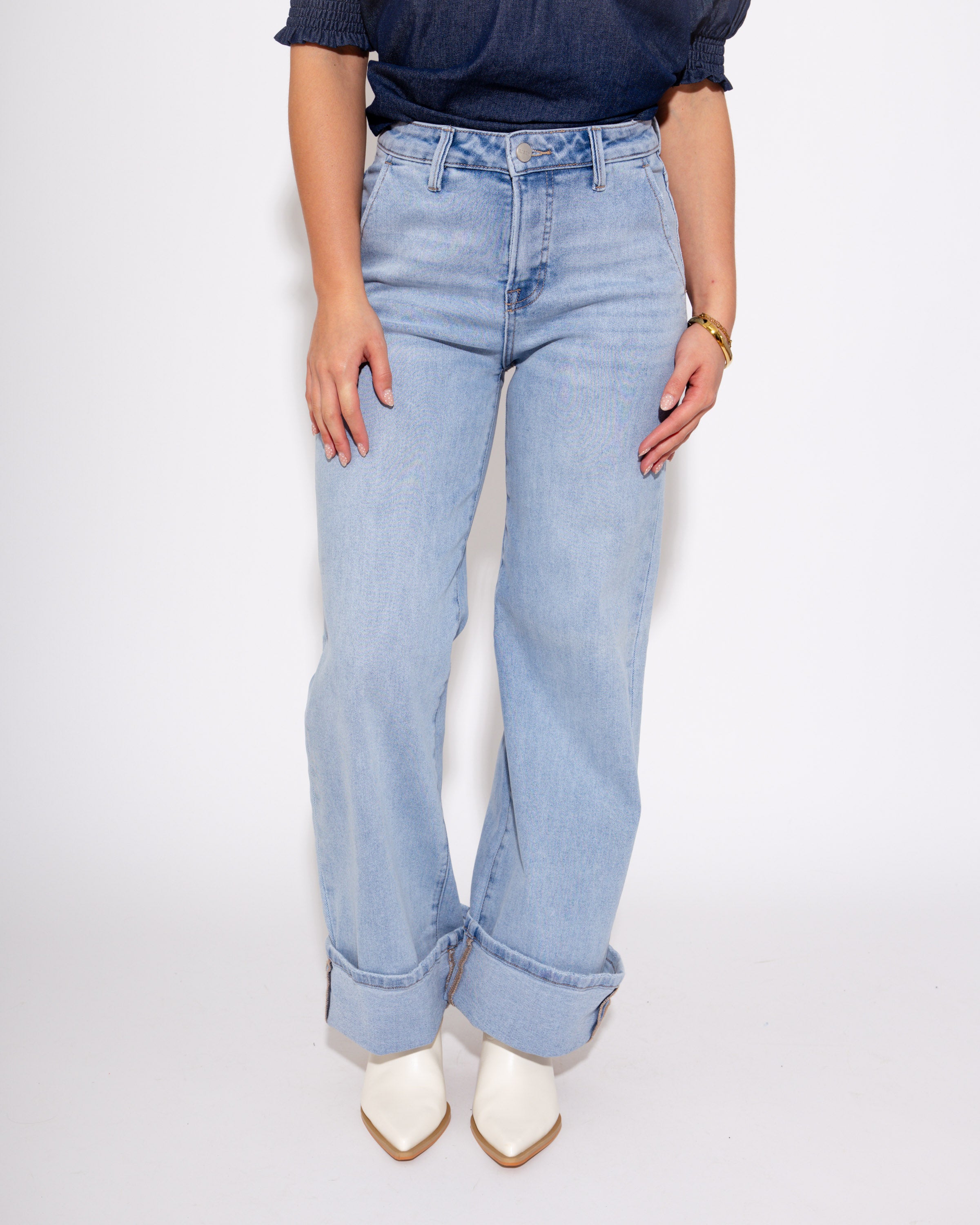 High Rise Ankle Wide Cuffed Jeans in Light