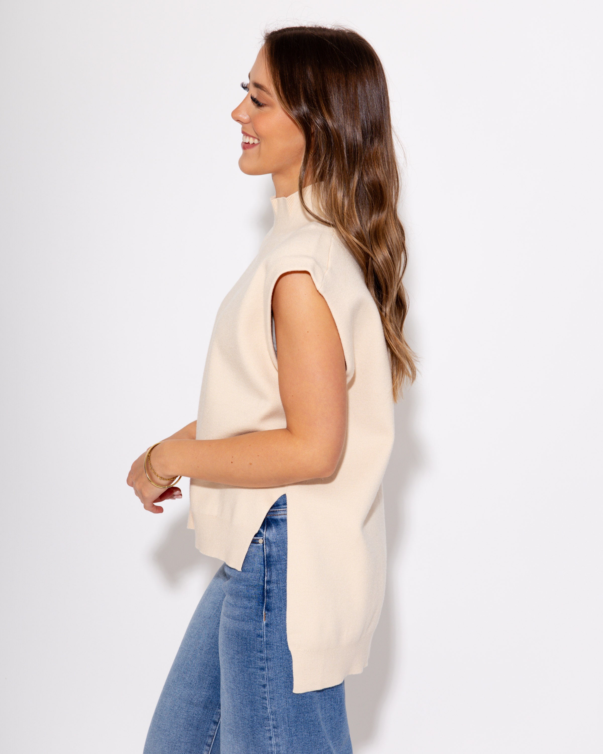 Effortless Edge Pullover Top in Oatmeal