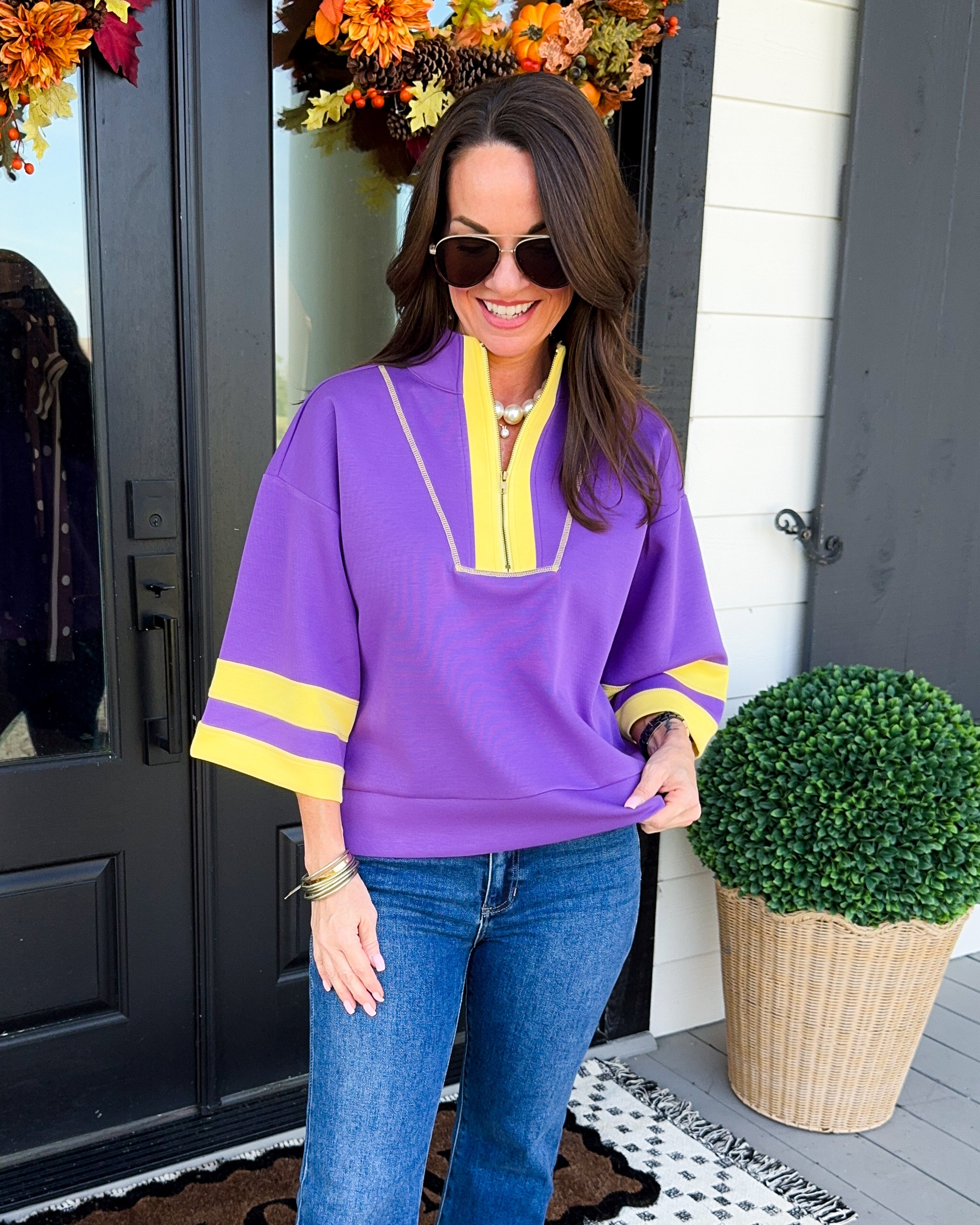 Contrast Detail Short Sleeve Sweatshirt