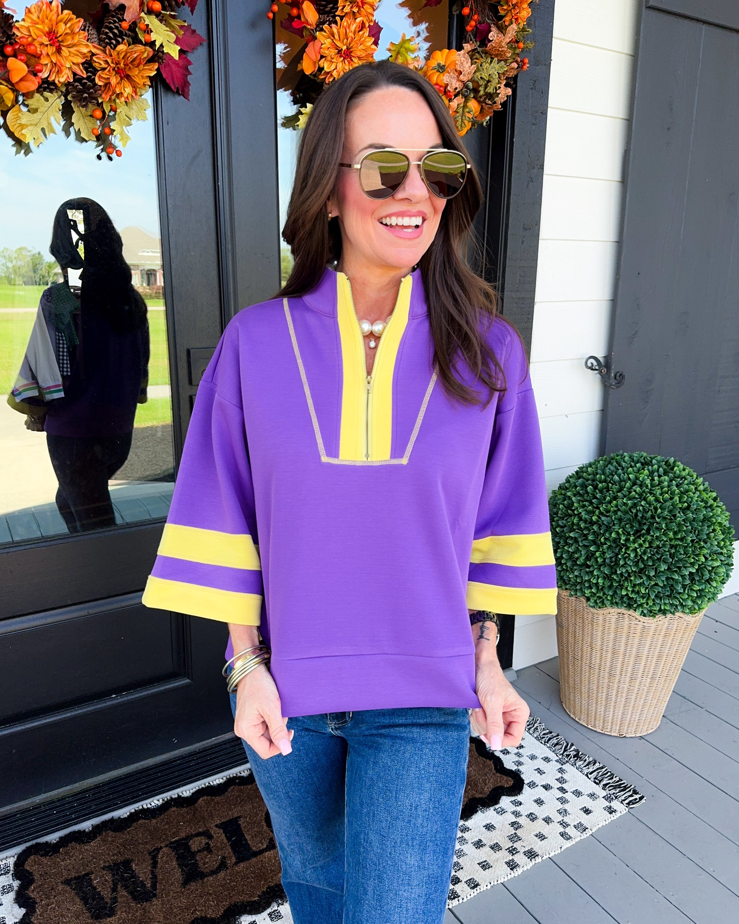 Contrast Detail Short Sleeve Sweatshirt