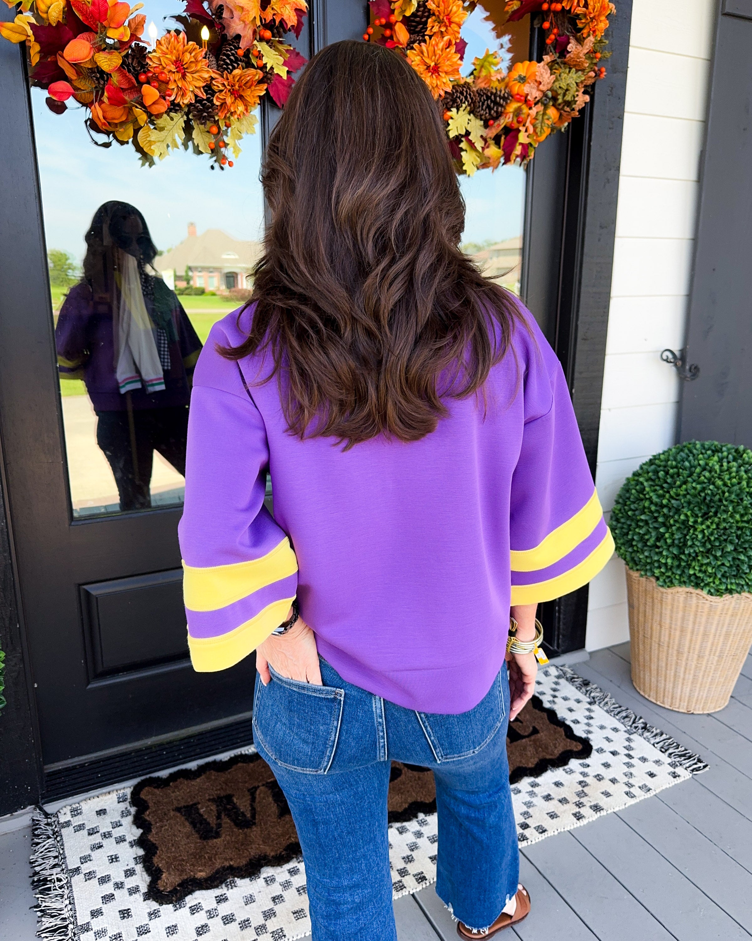 Contrast Detail Short Sleeve Sweatshirt
