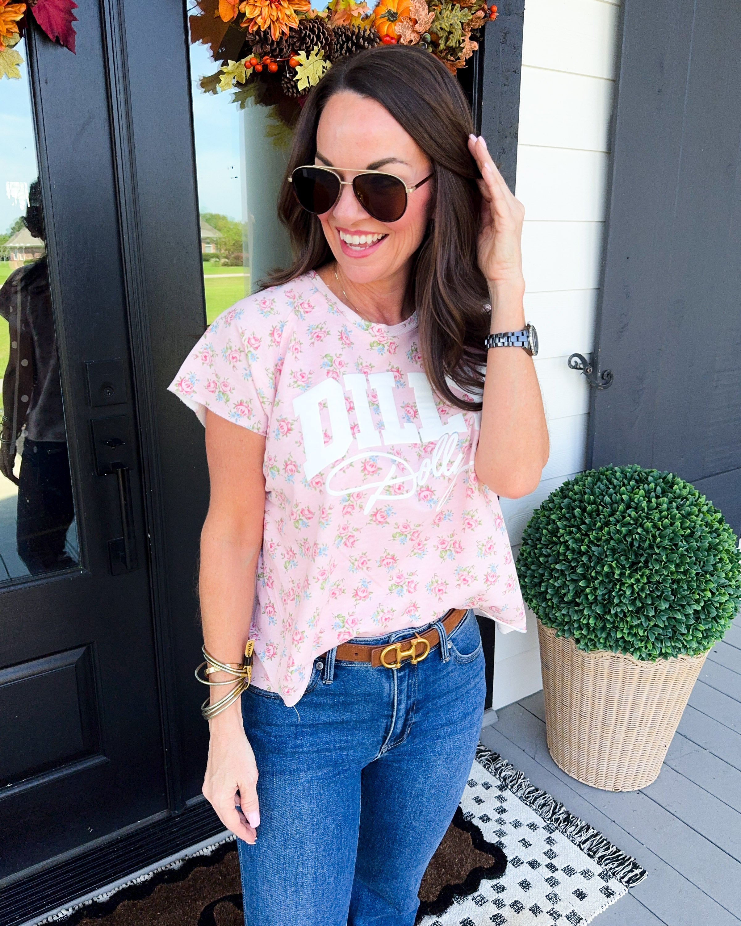Dilly Dolly Tee