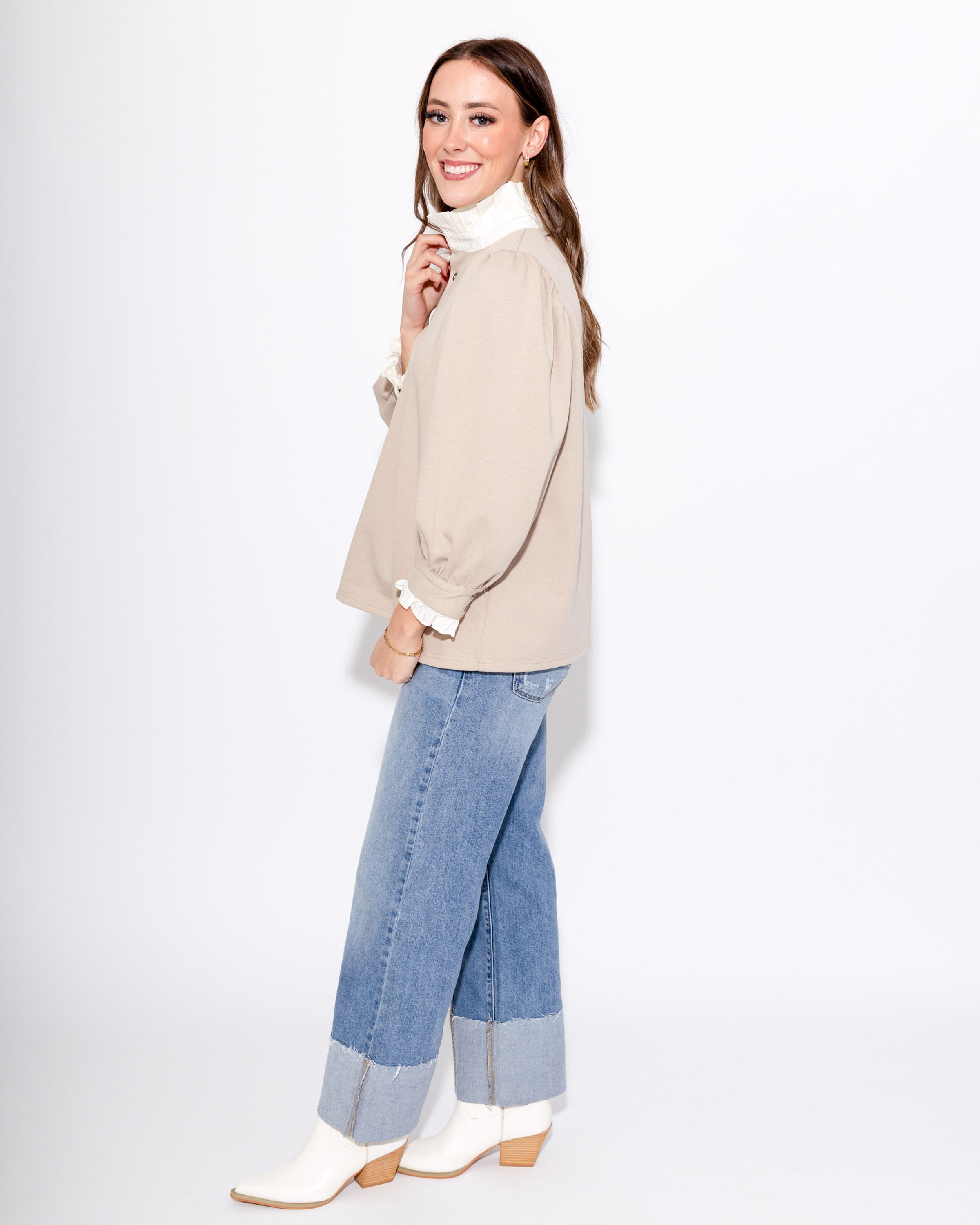 Pleated Trim Puff Sleeve Top