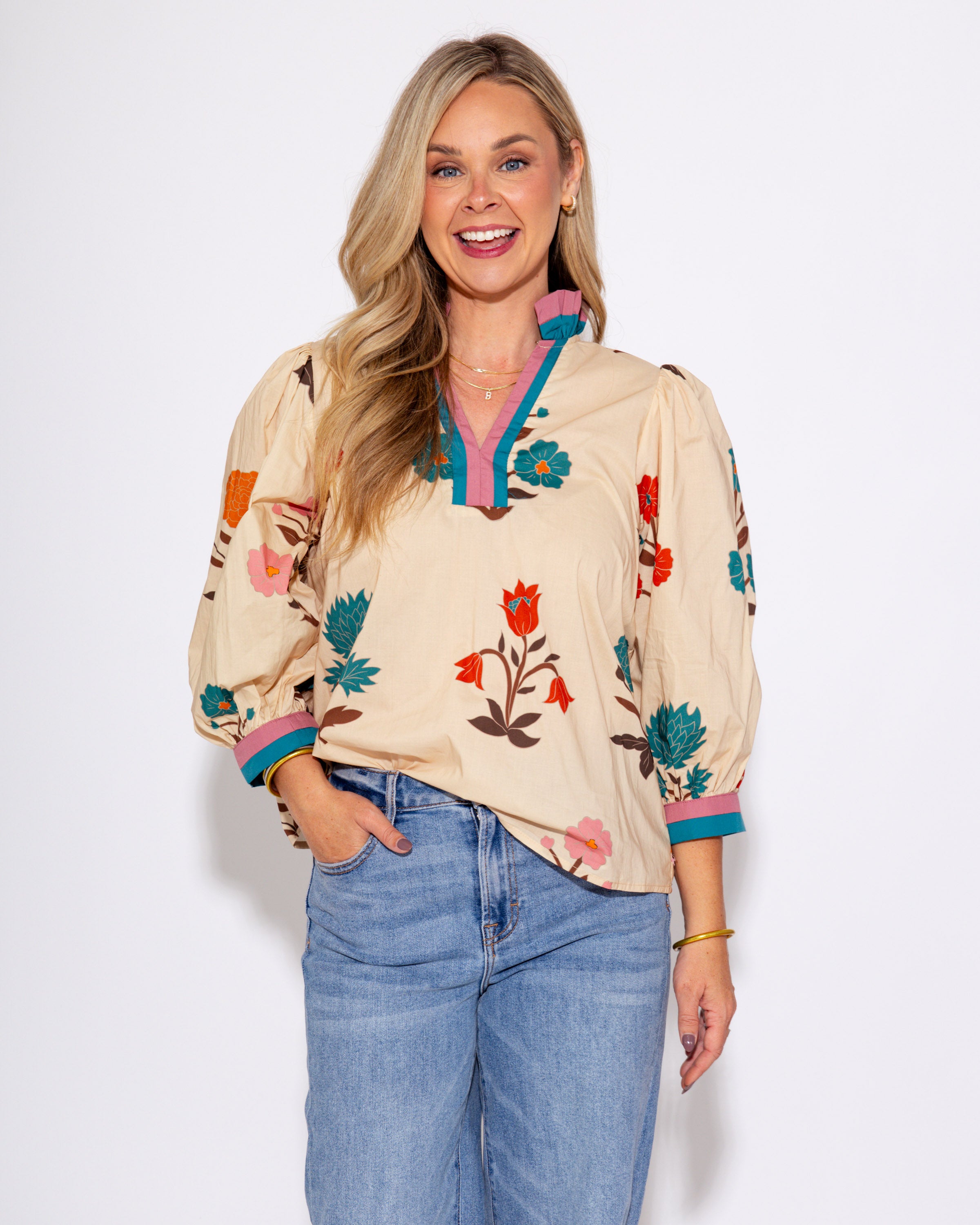 Floral Contrast Trim Puff Sleeve Top in Ecru