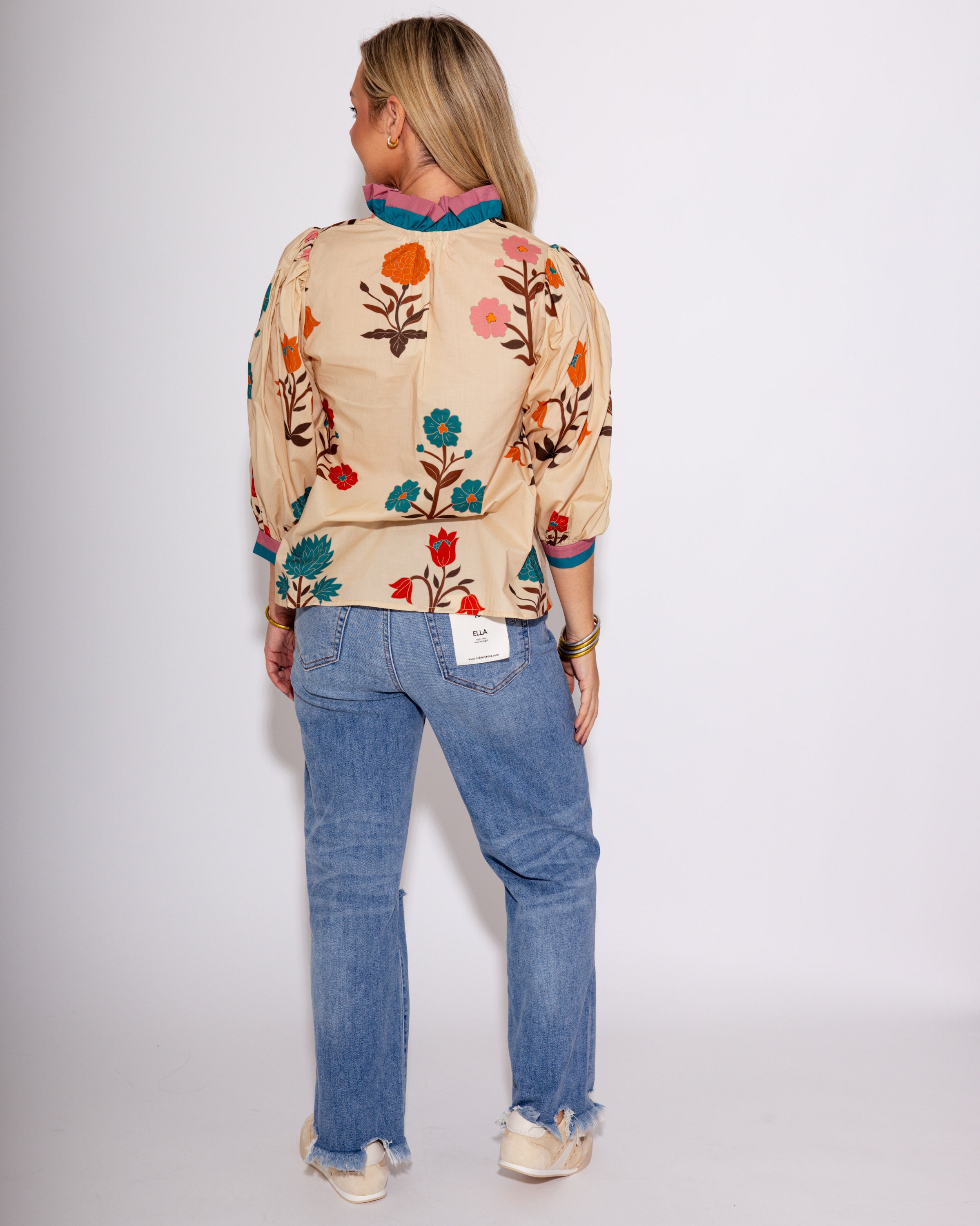 Floral Contrast Trim Puff Sleeve Top in Ecru