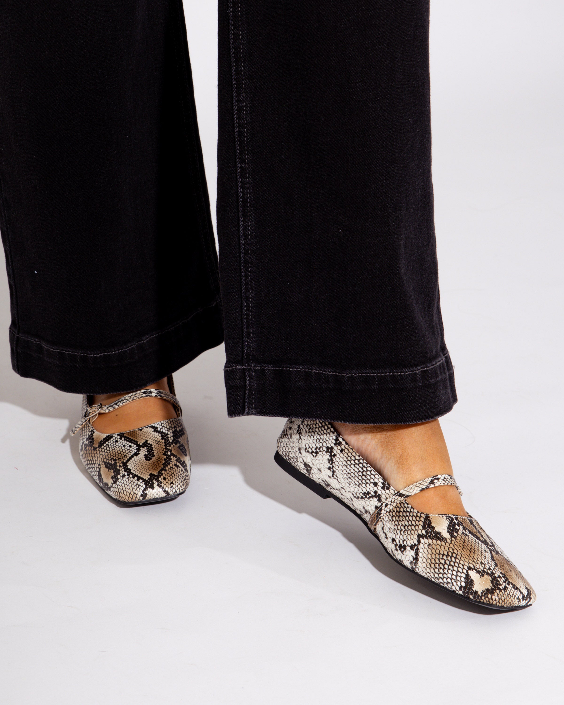 Adele Snake Ballet Flats