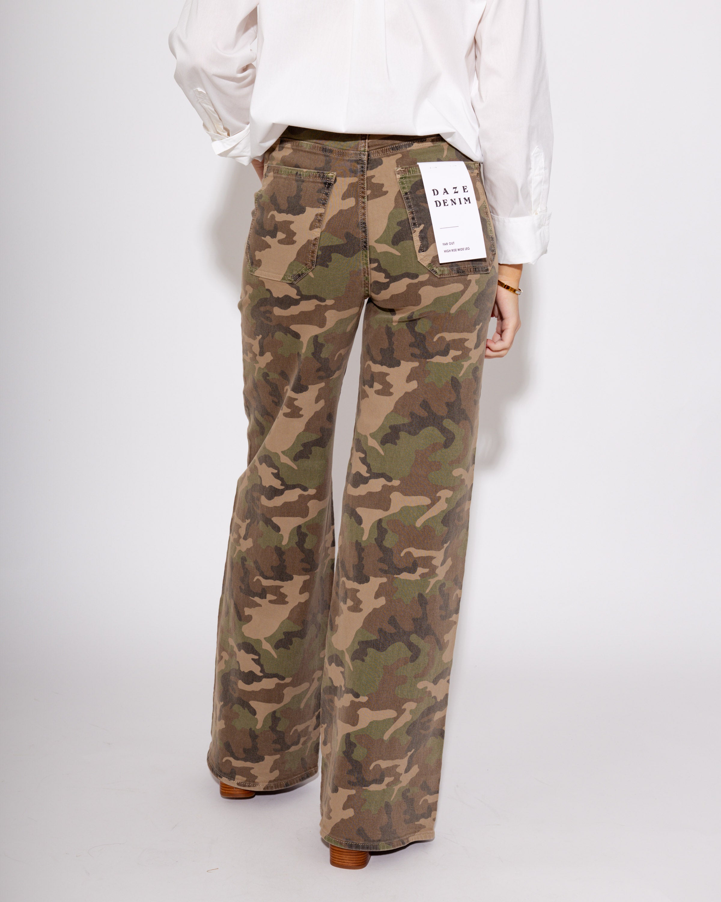 Far Out Patch Pocket Wide Leg Jean in Hideaway