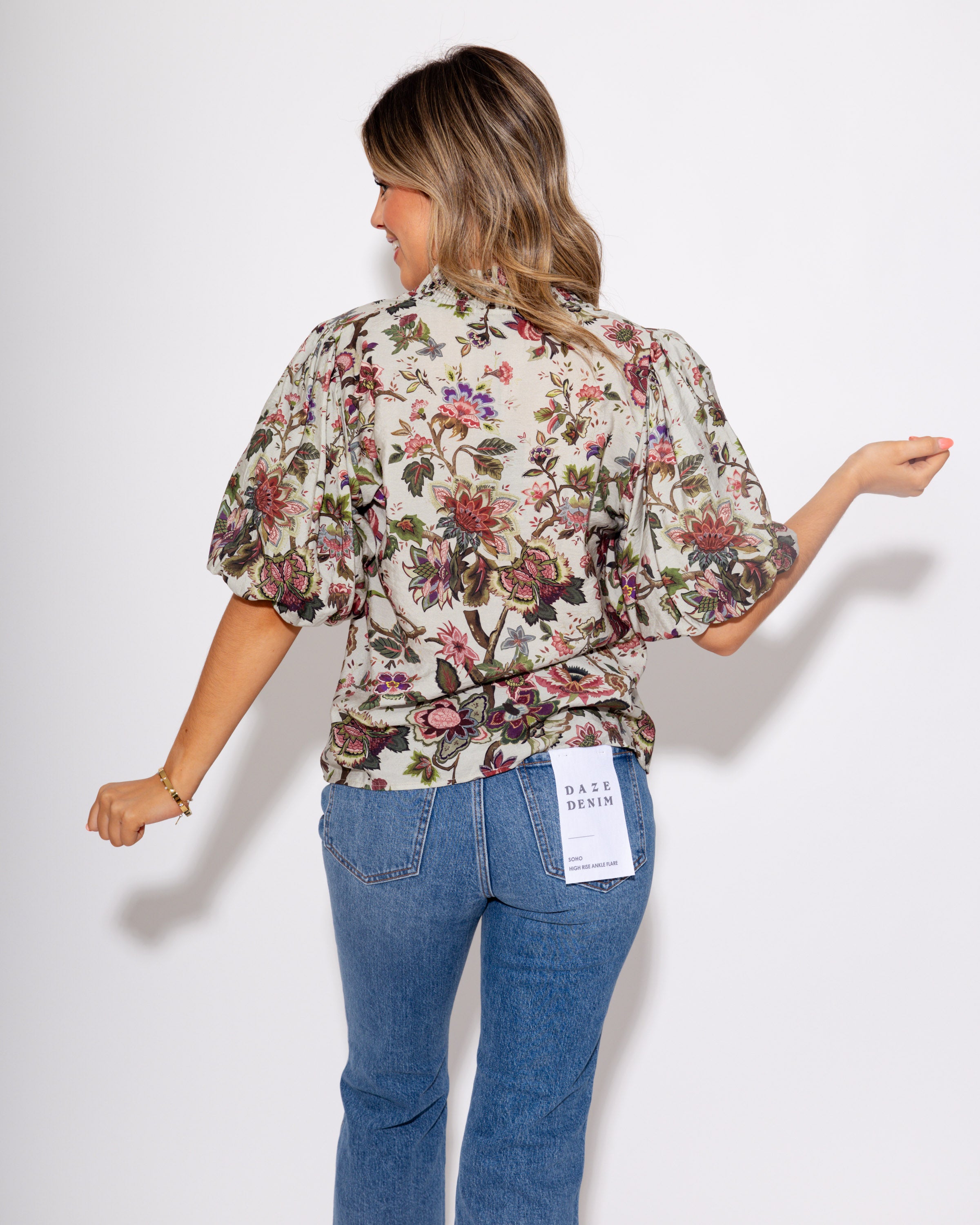 Flutter & Floral Puff Sleeve Blouse