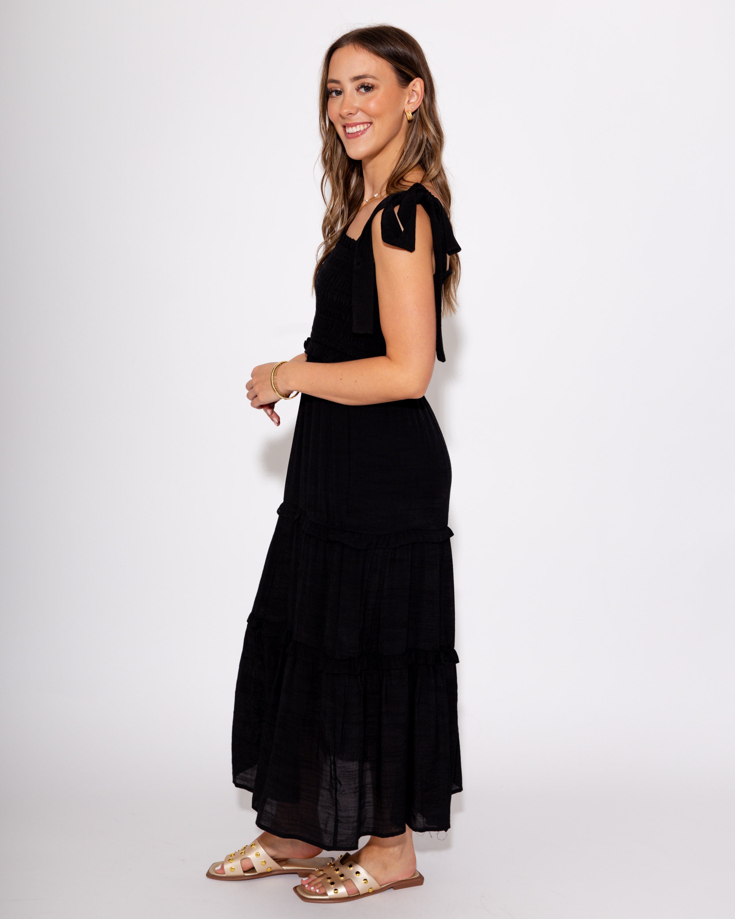 Gathered Grace Pleated Midi Dress in Black