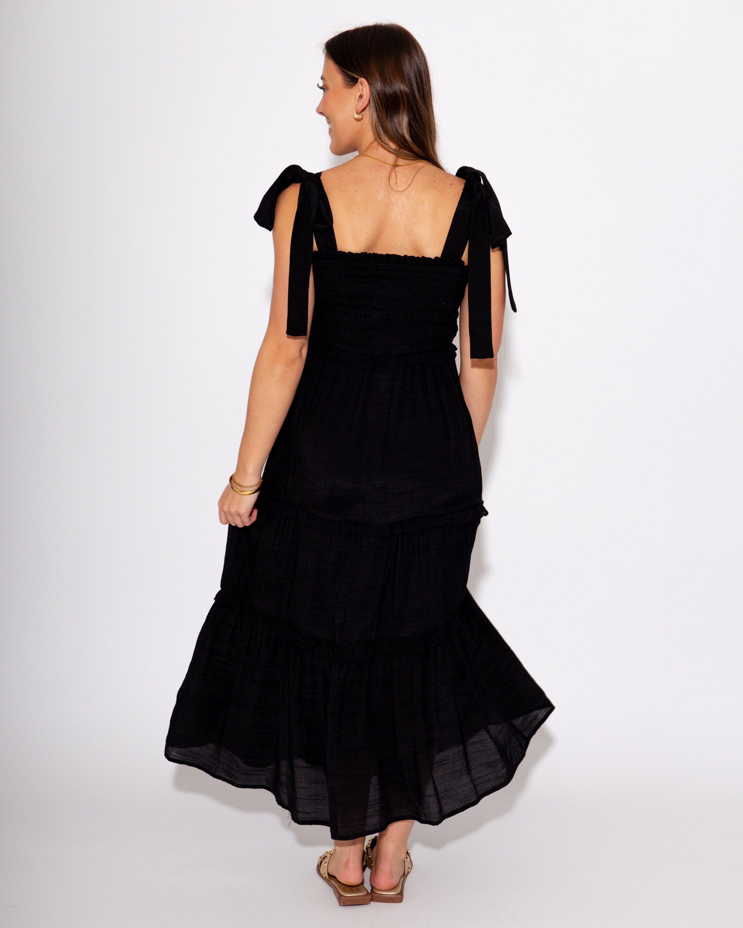 Gathered Grace Pleated Midi Dress in Black