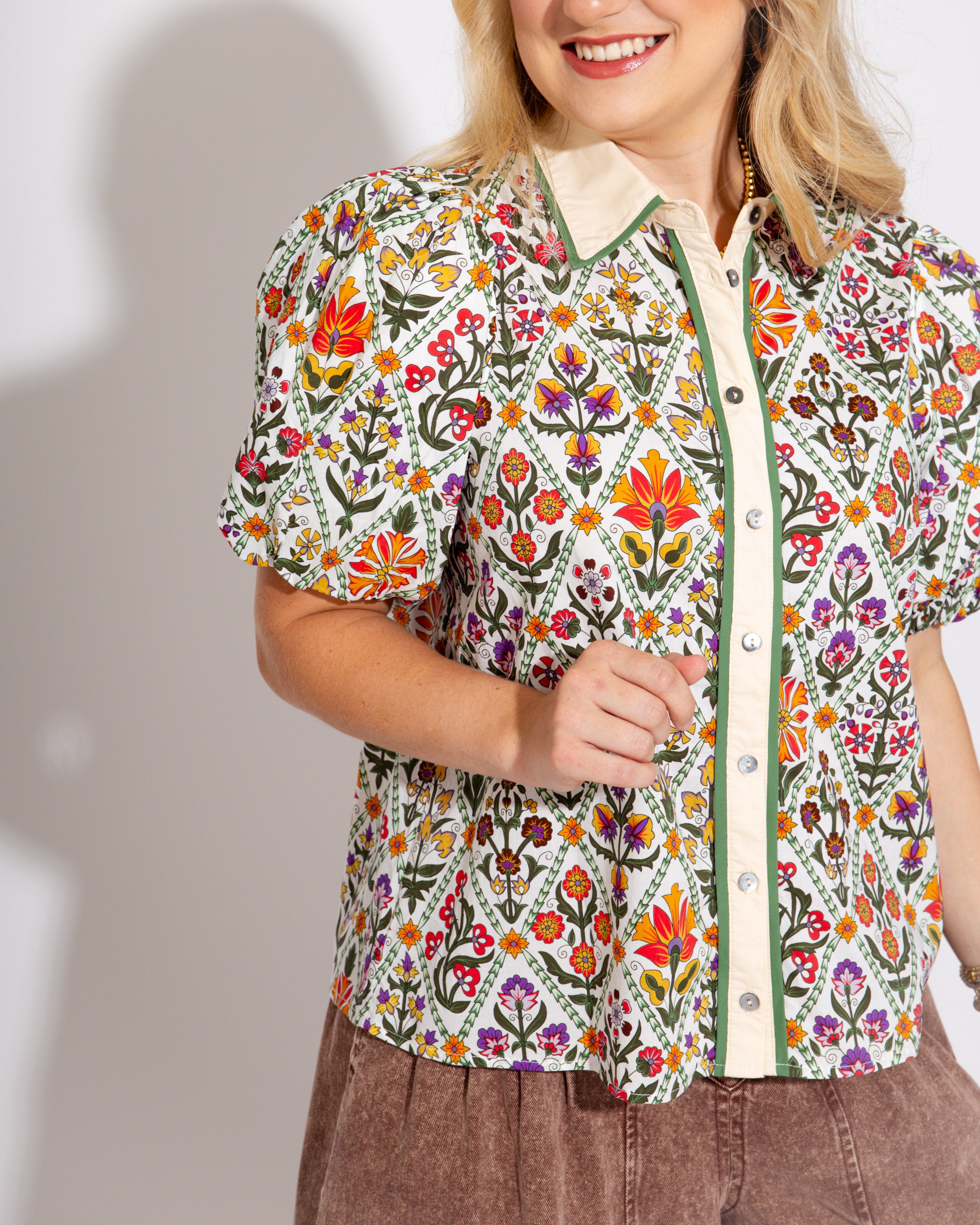 Diamond Bloom Bubble Sleeve Top