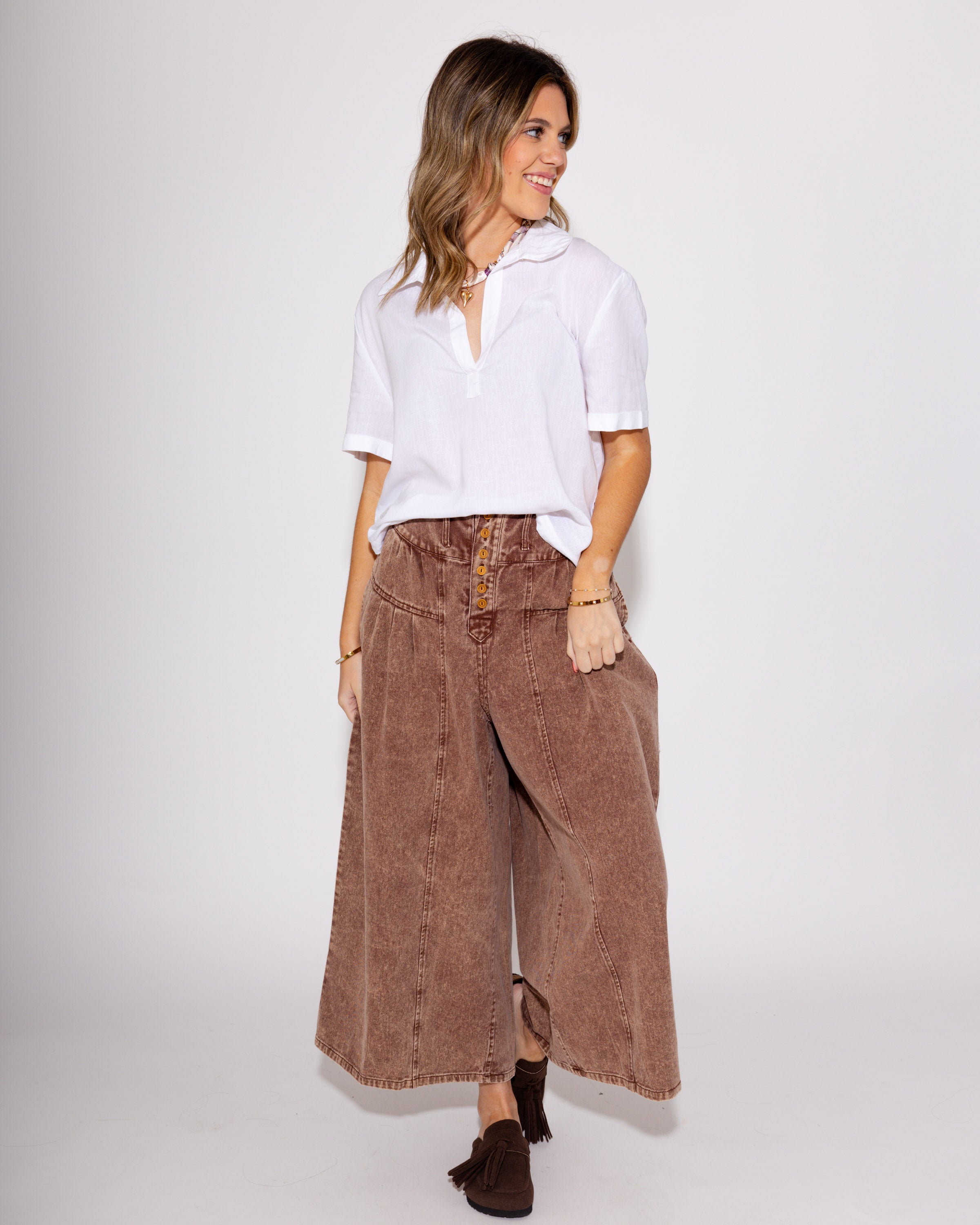 Easy Staple Short Sleeve Top in White