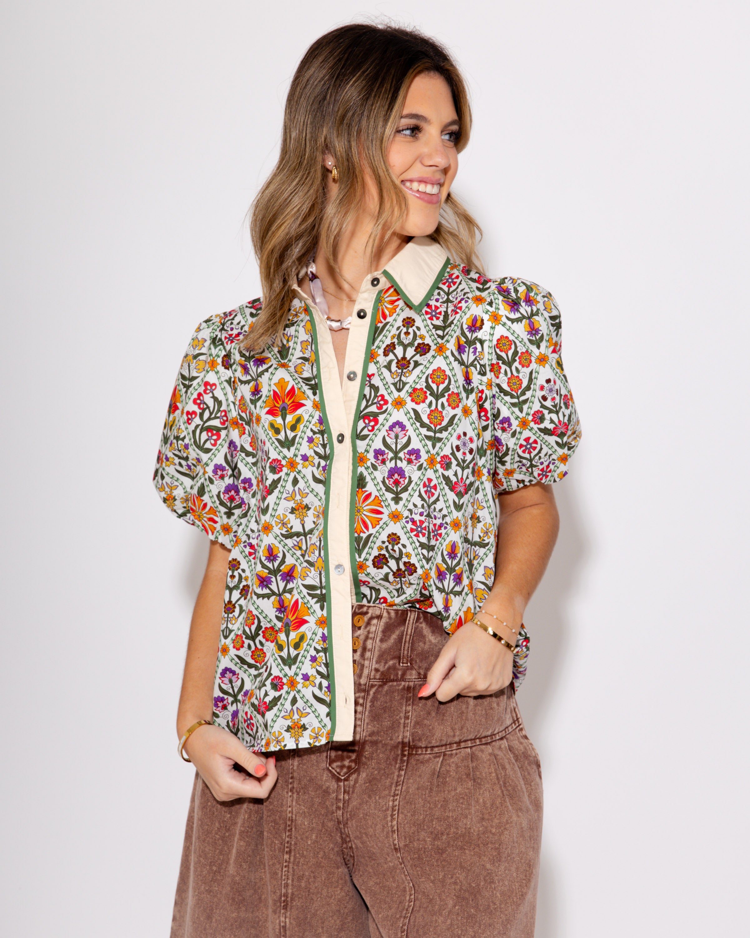 Diamond Bloom Bubble Sleeve Top