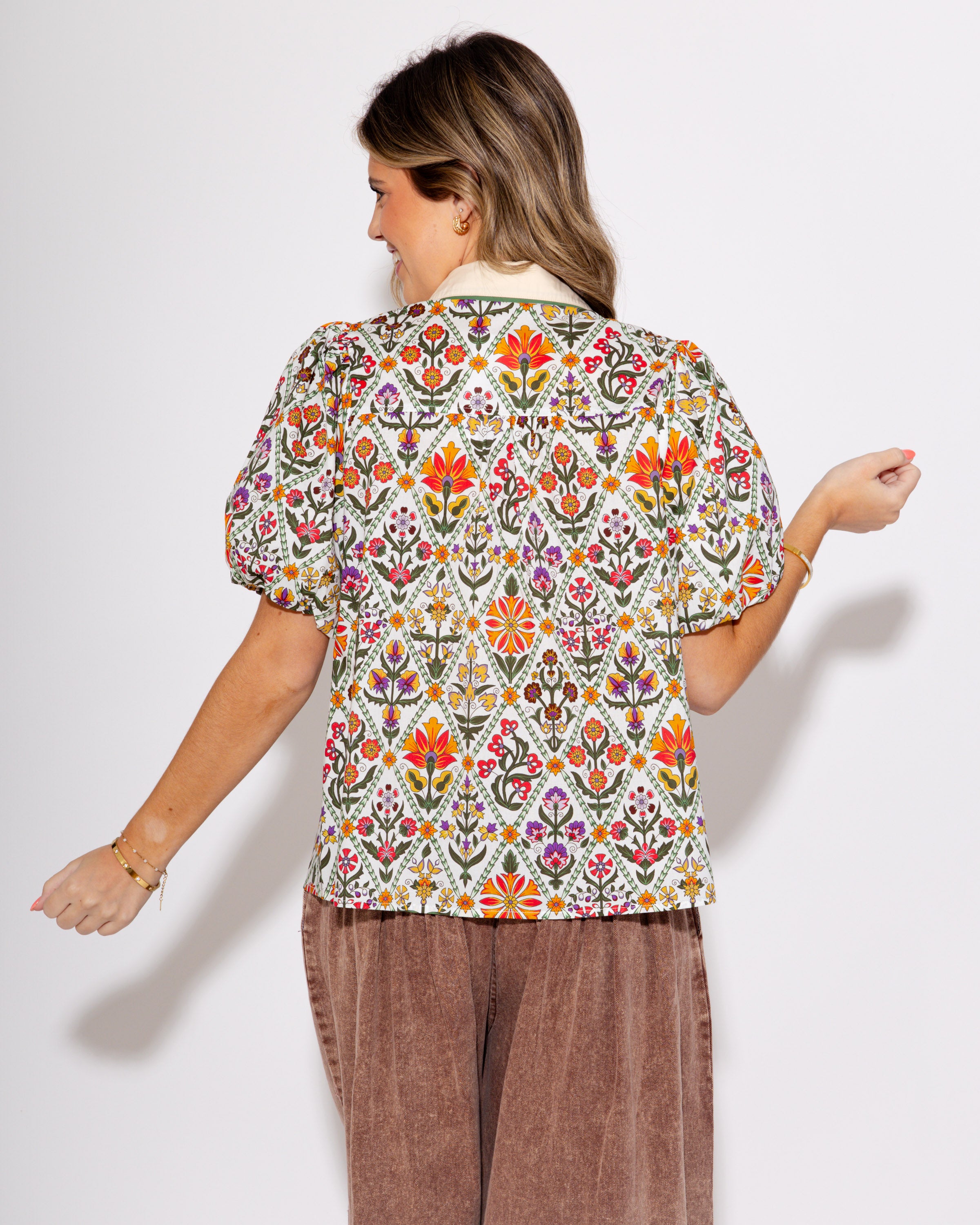 Diamond Bloom Bubble Sleeve Top