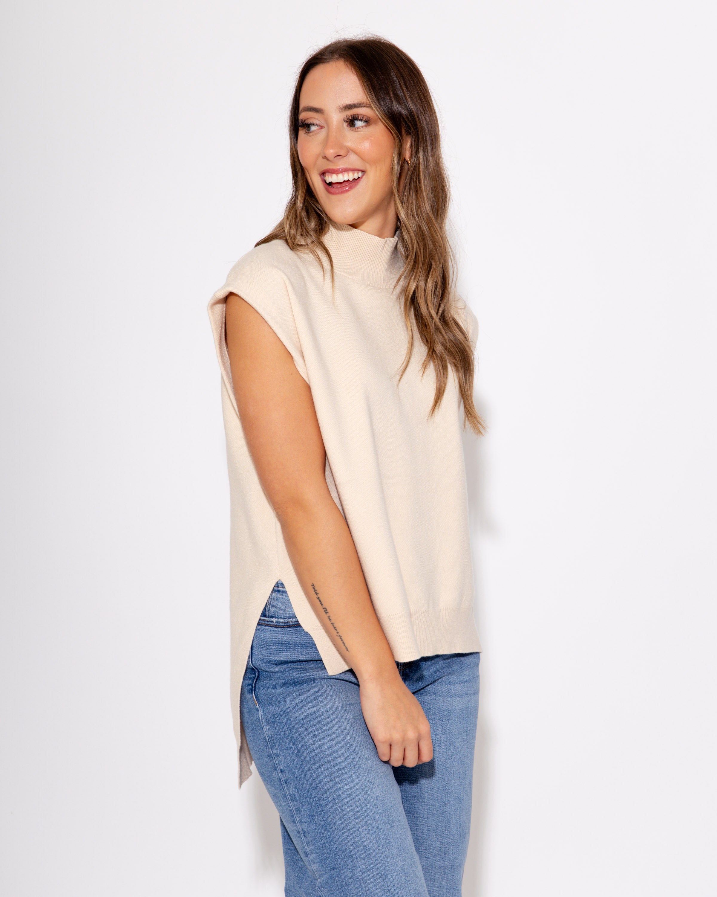 Effortless Edge Pullover Top in Oatmeal