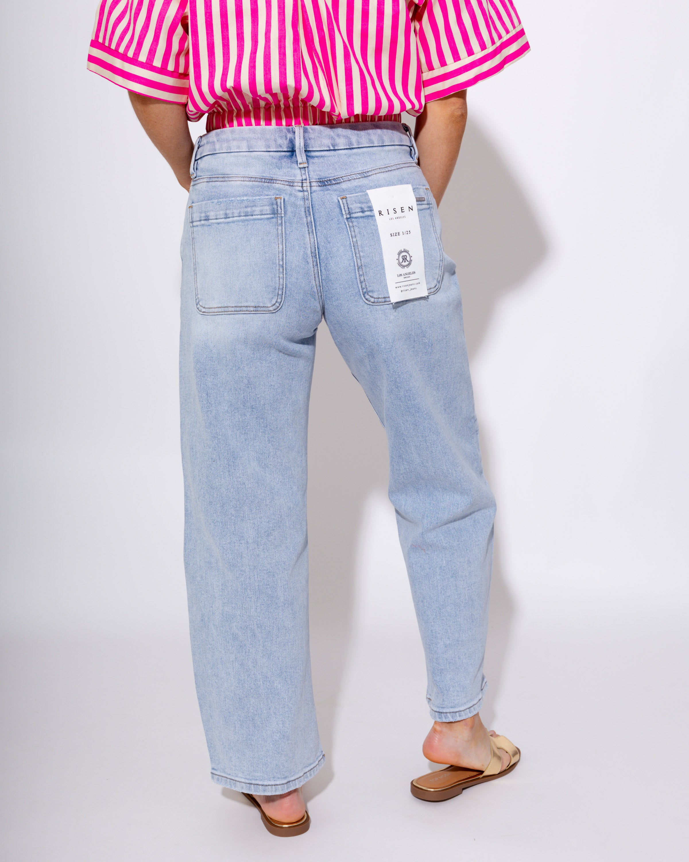 Slouchy Crop Barrel Jeans in Light