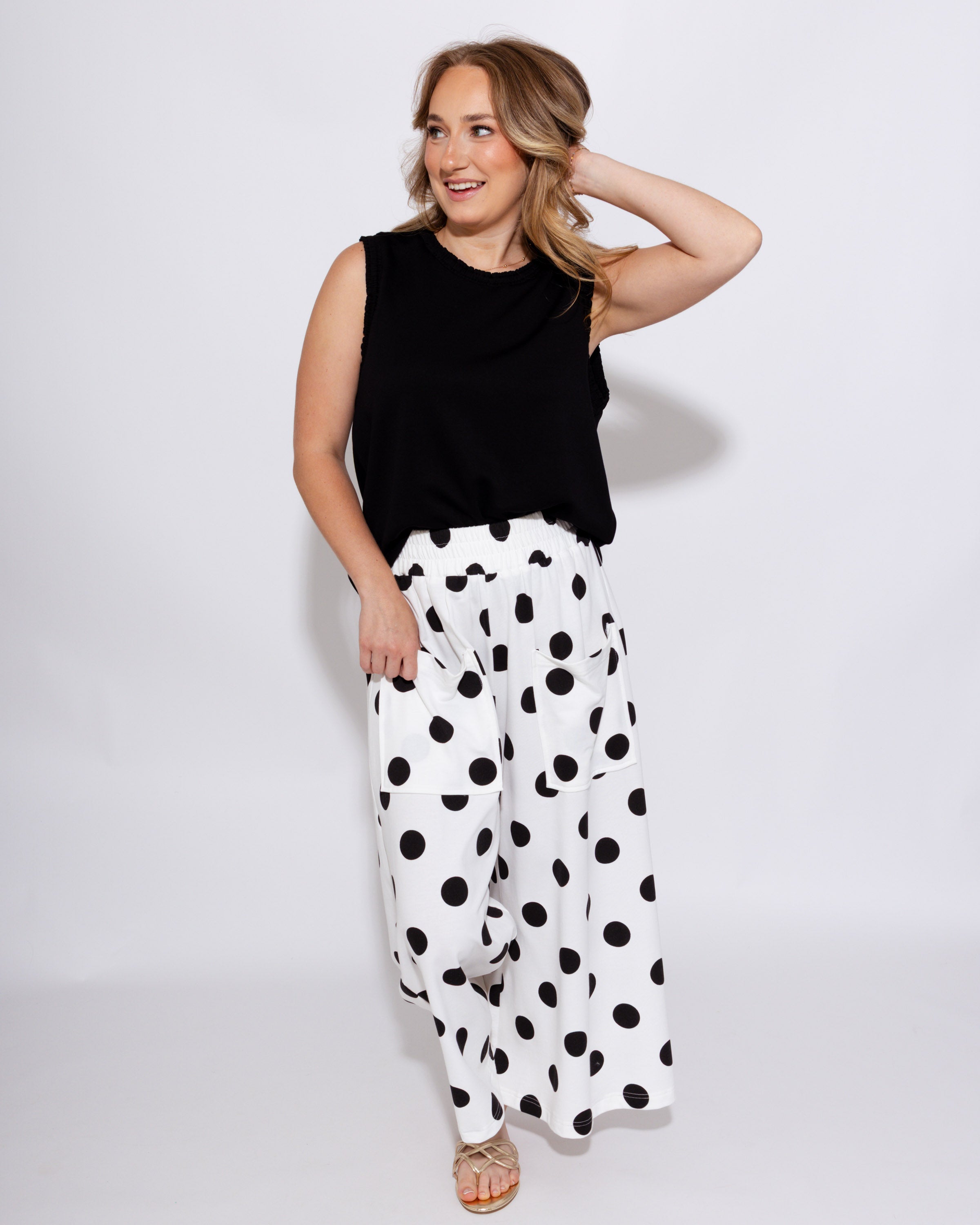 Smocked Edge Tank in Black