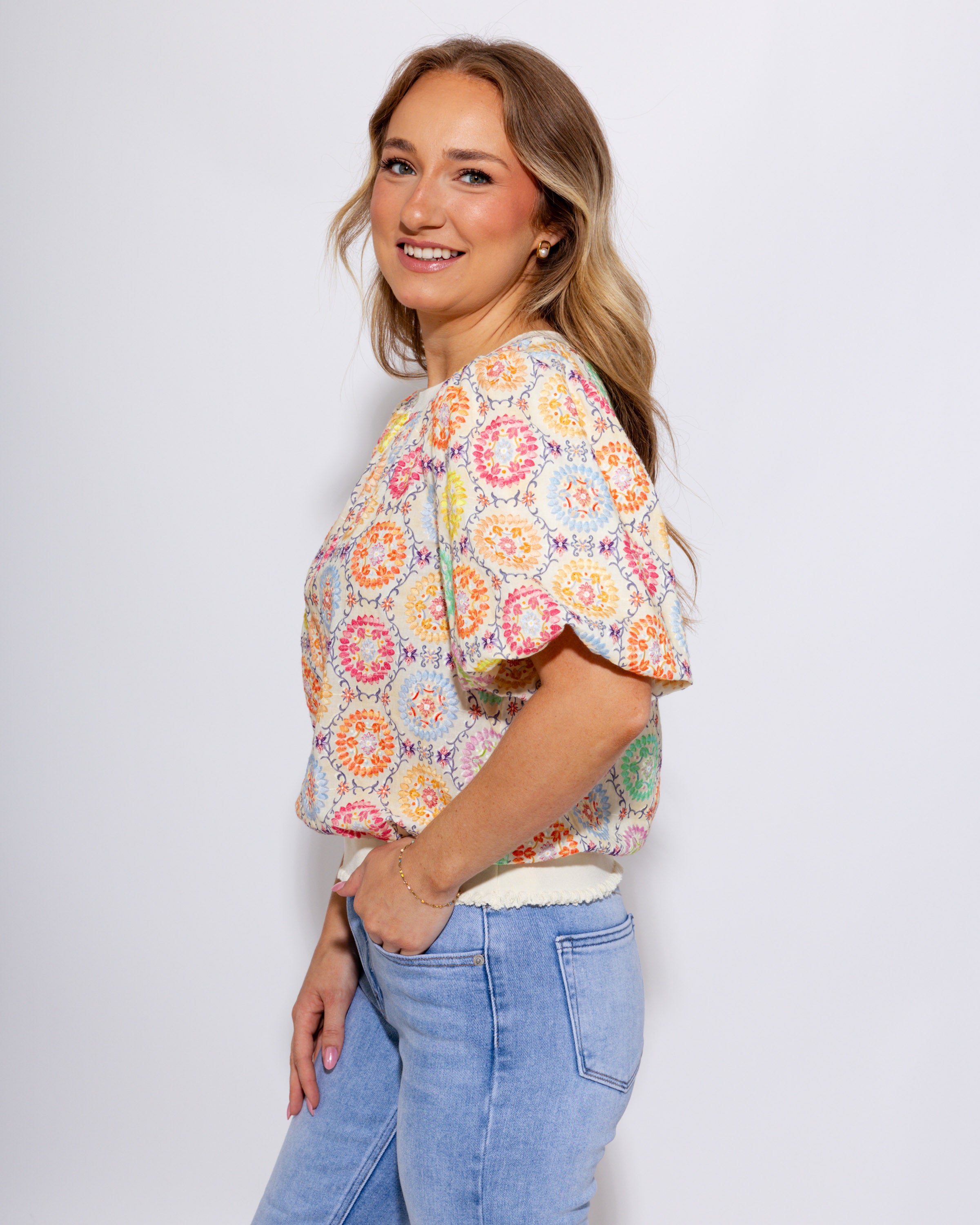 Medallion Floral Bubble Sleeve Top