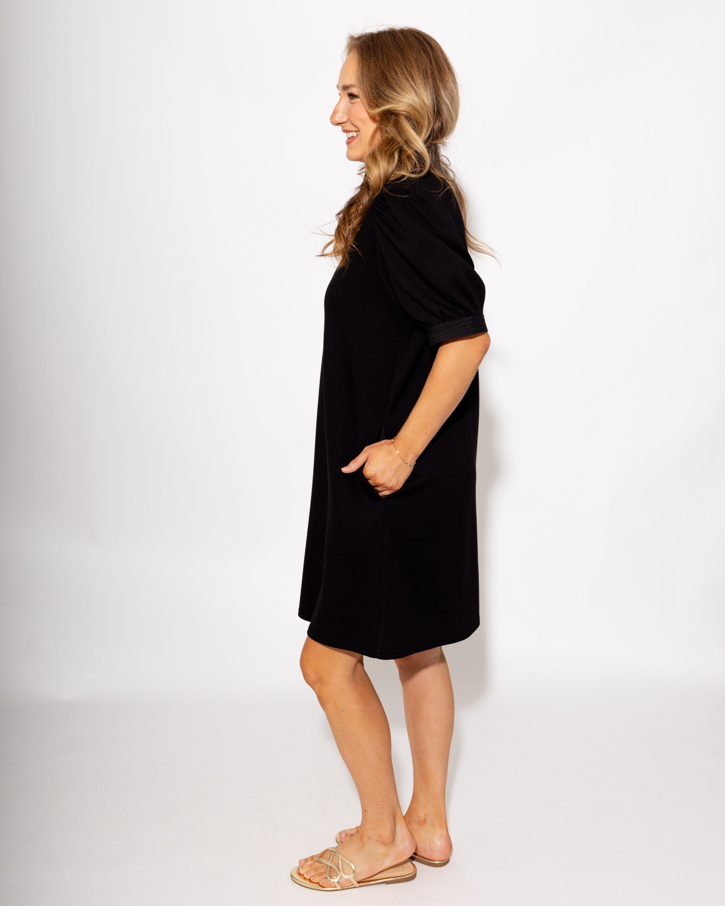 Puff Sleeve Shift Dress in Black