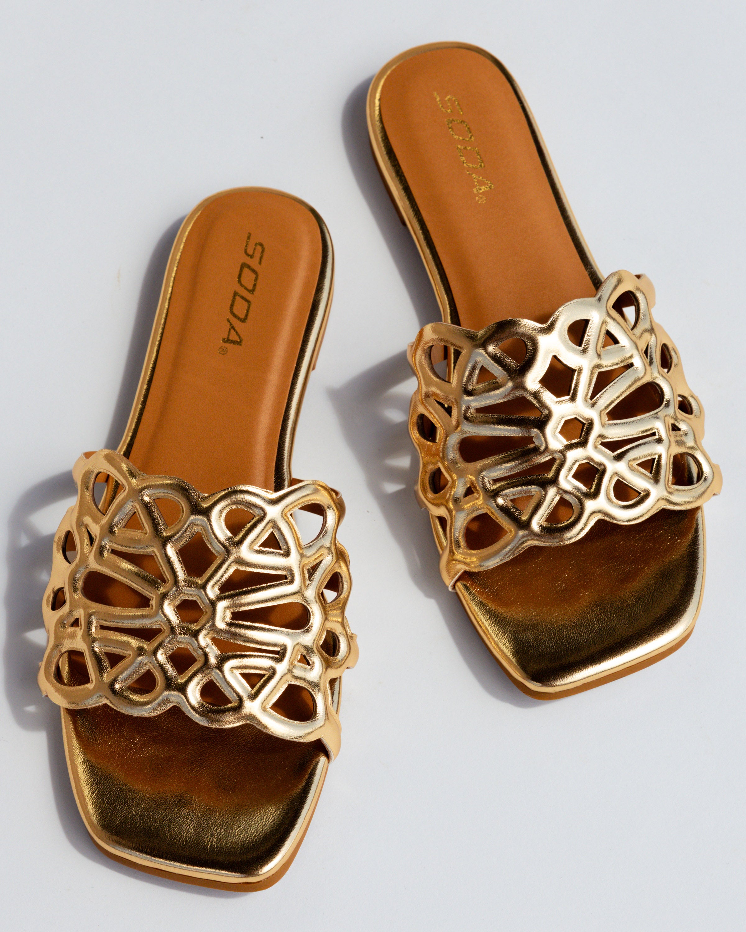 Sunlit Stroll Slides in Gold