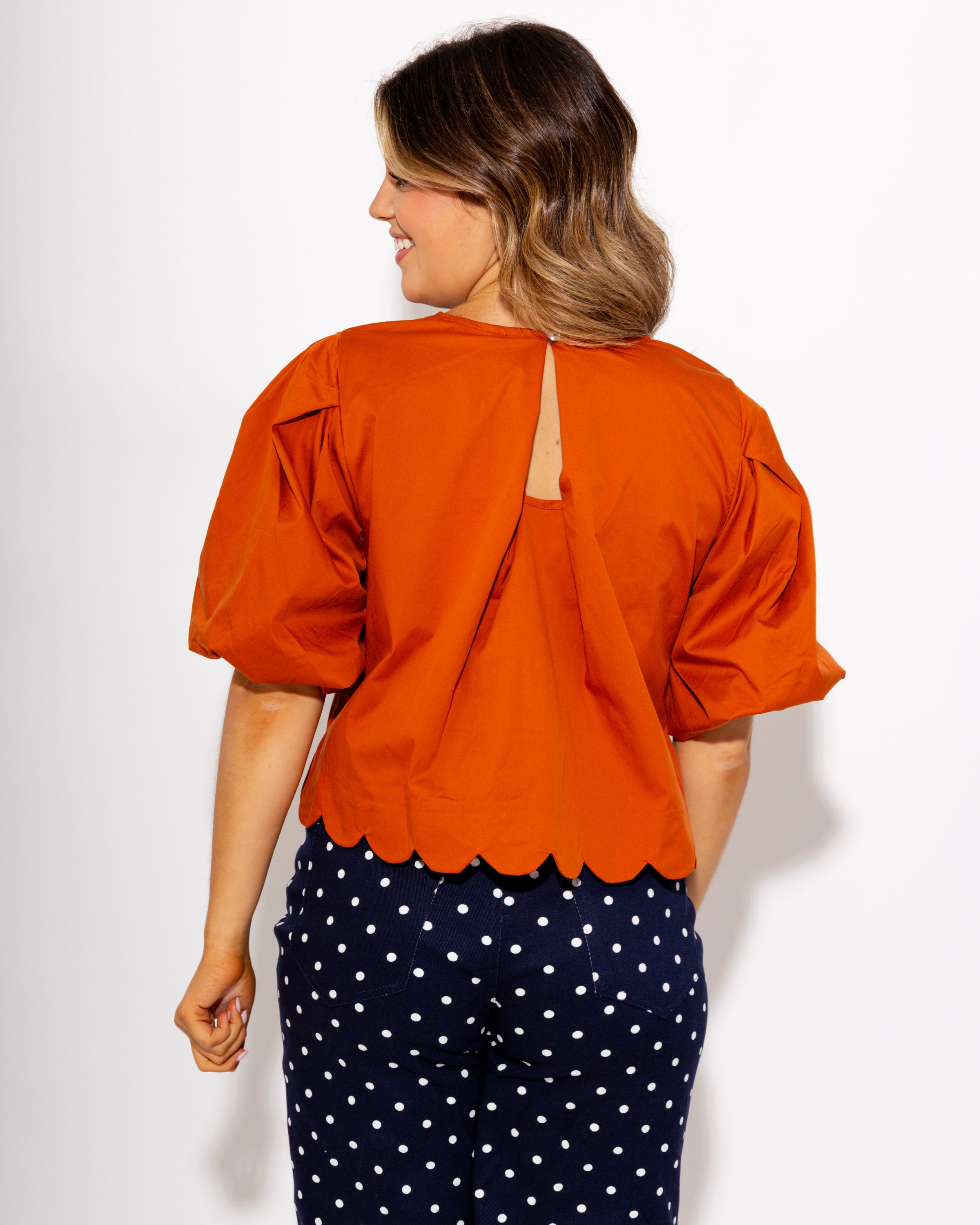 Scallop Charm Bubble Sleeve Top