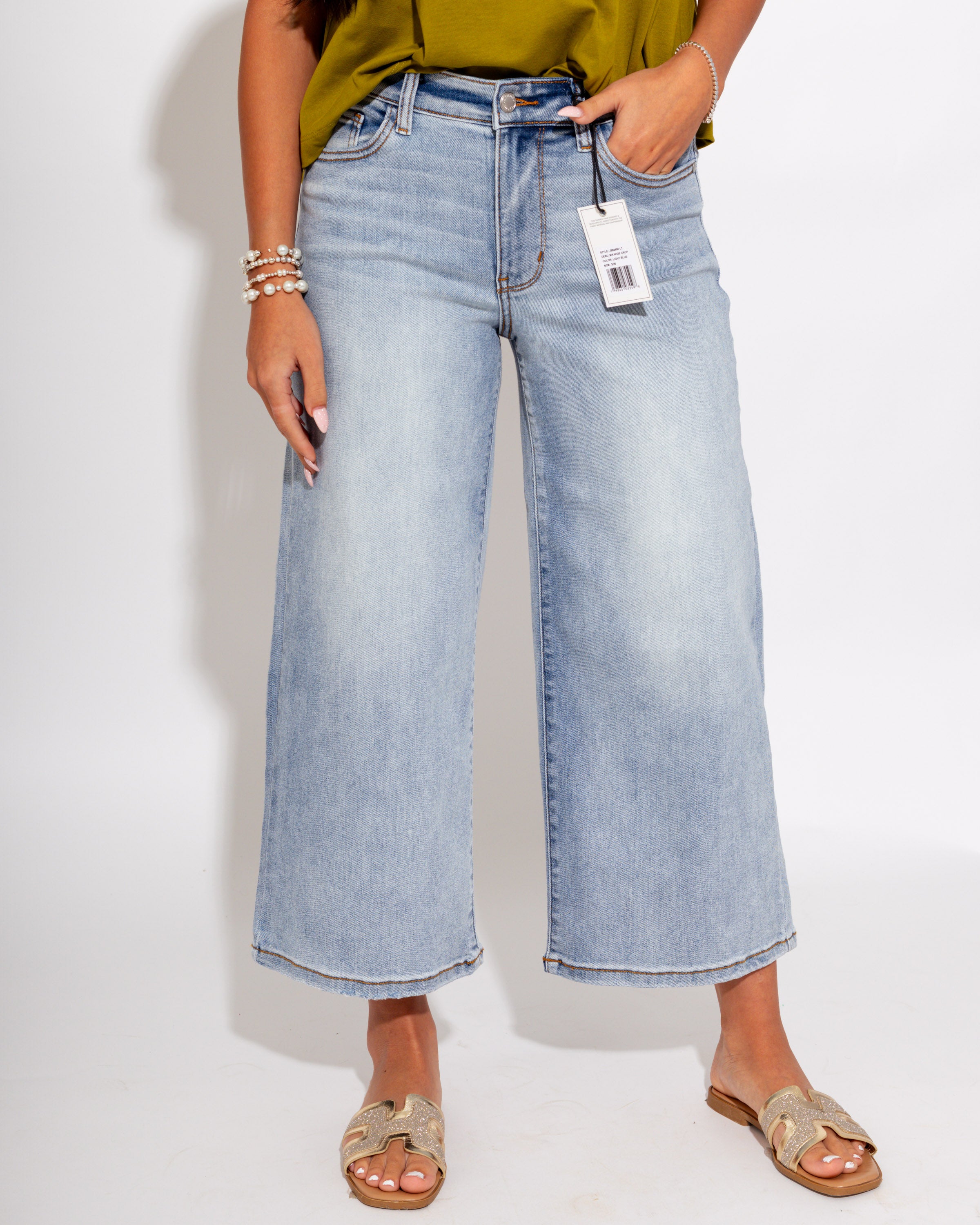 Cropped Wide Leg Jeans