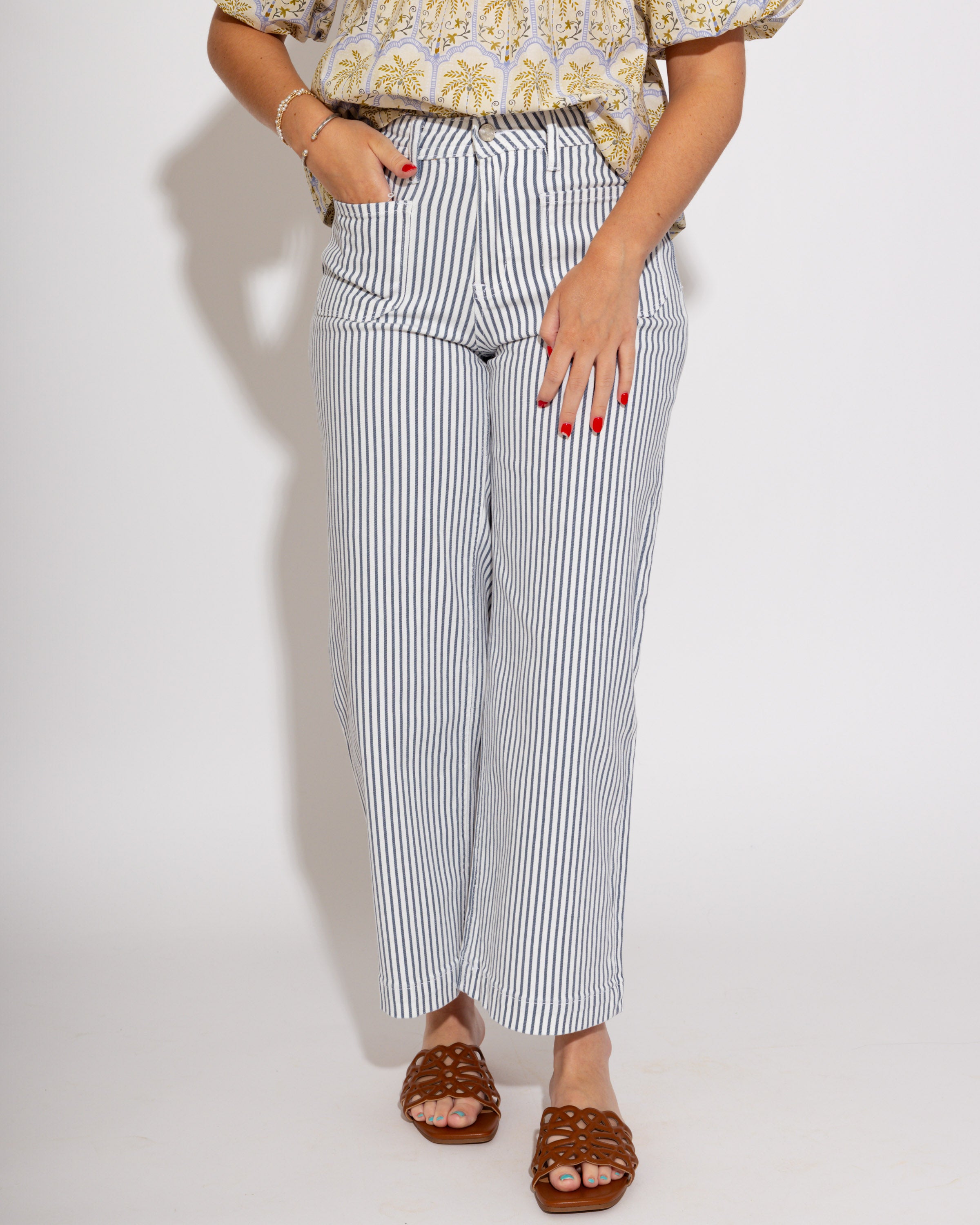 Vervet | Vintage Stripe Wide Leg Crop Jeans