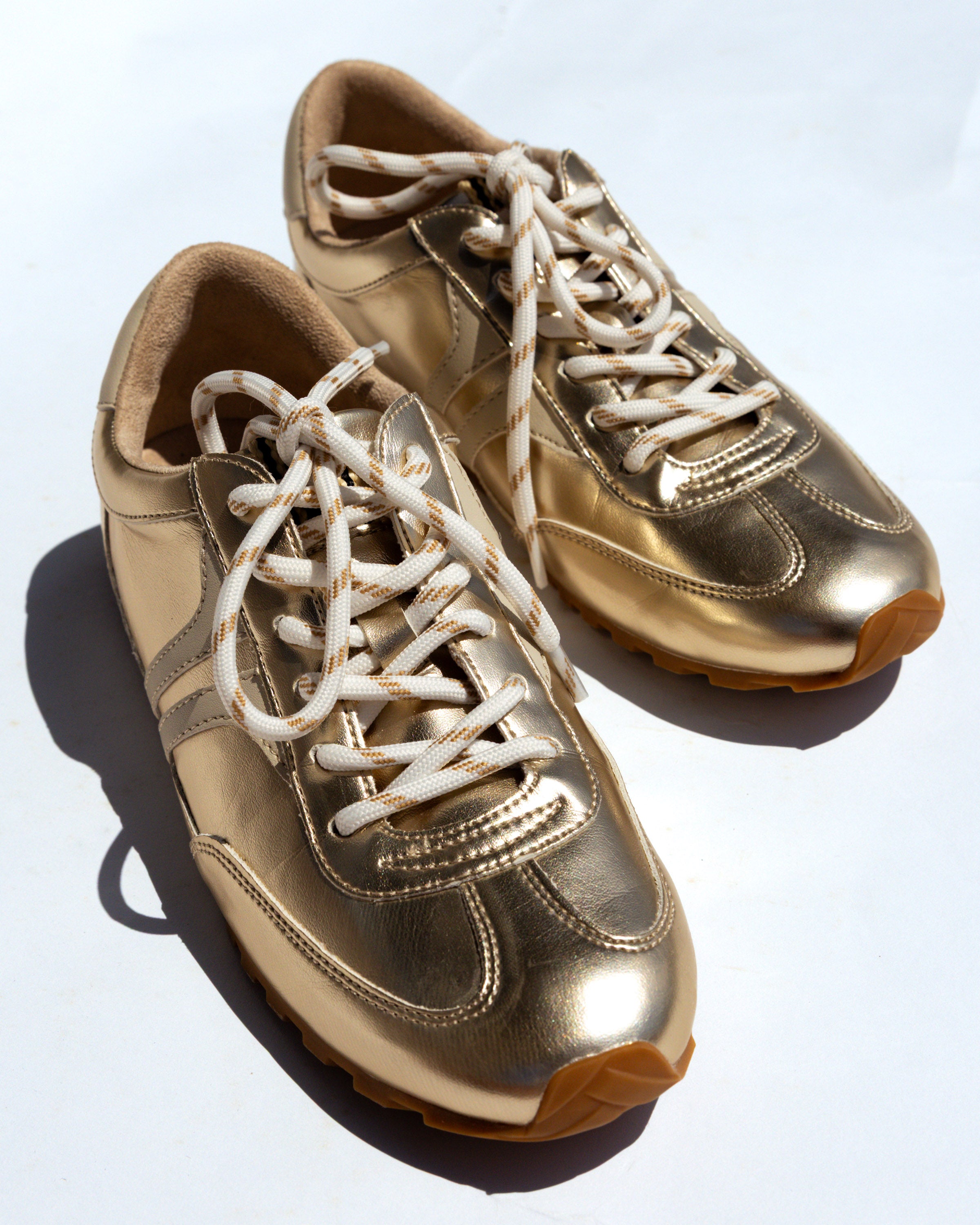 Sarah Sneaker in Gold