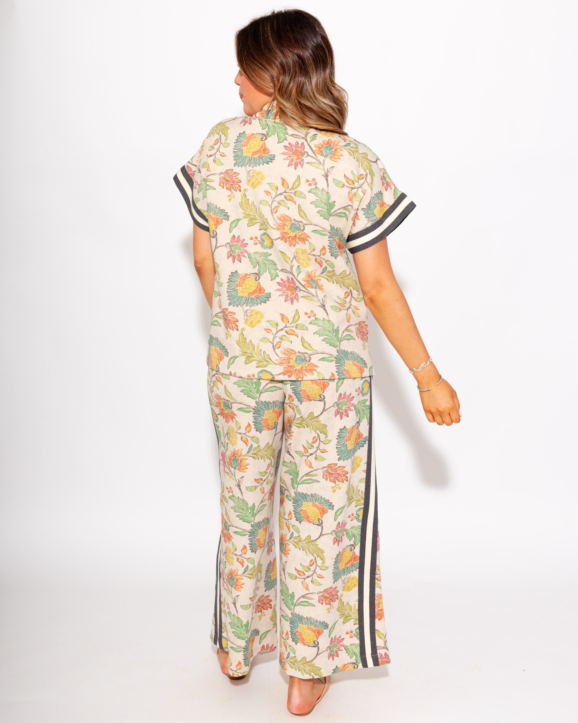 Sophisticated Floral Lounge Set