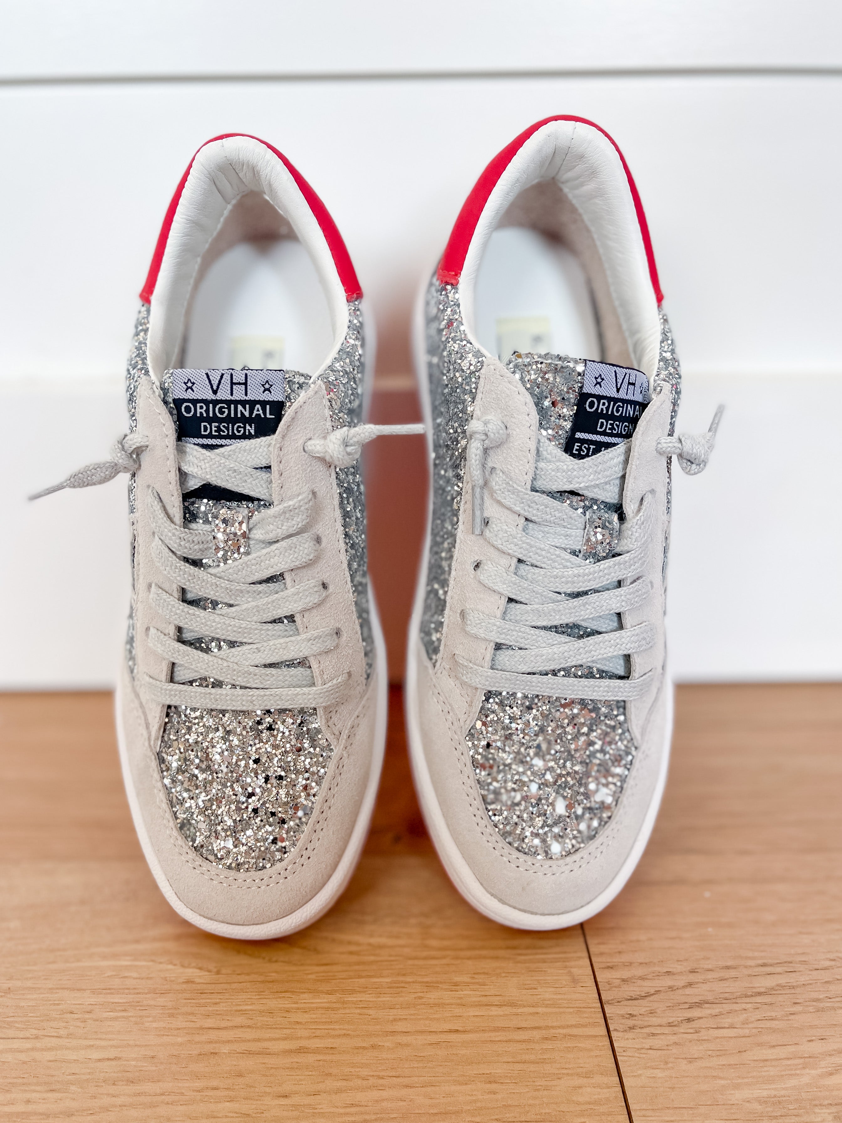 Denisse 18 Silver/Red Sneakers