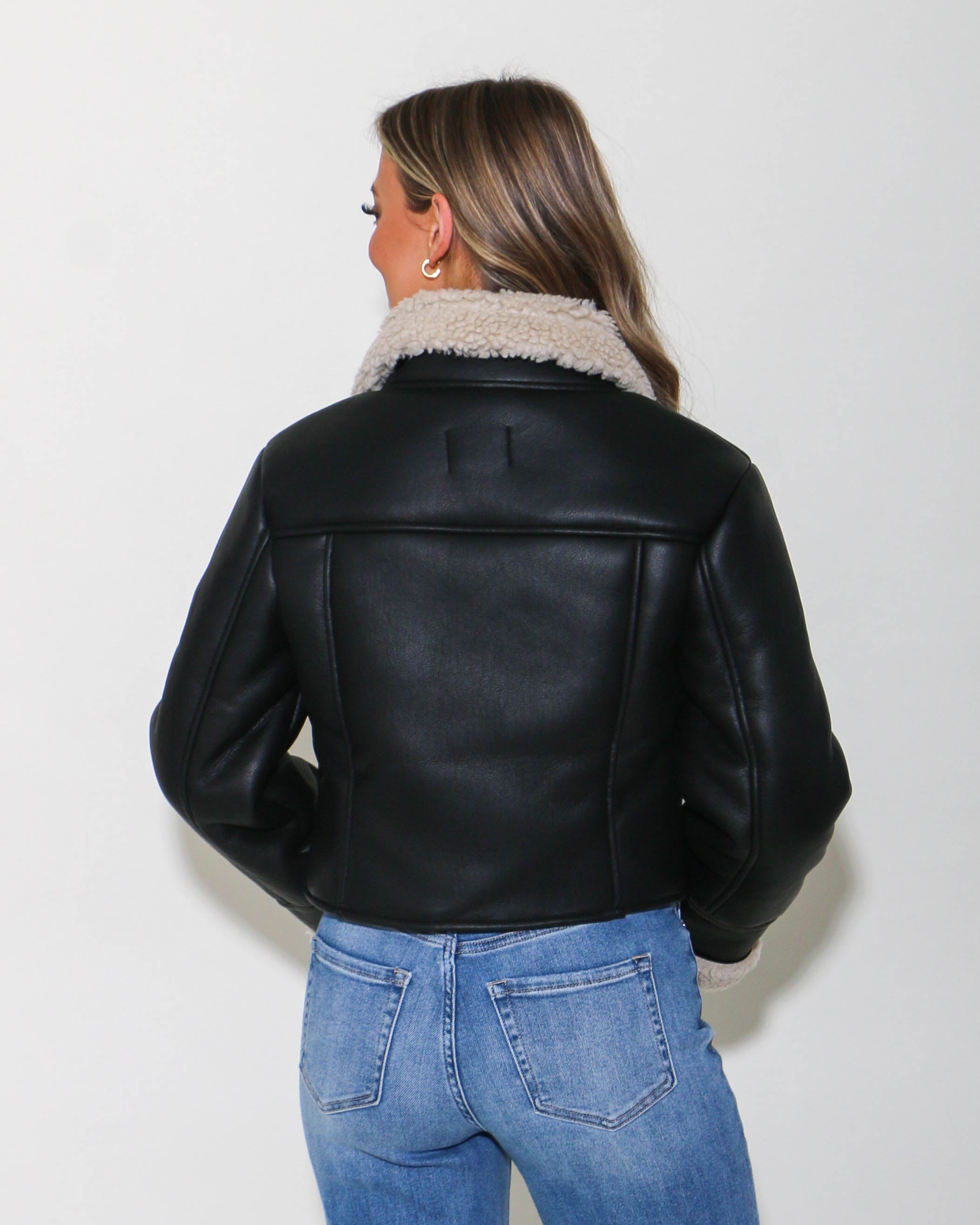 Black Fur Collar Cropped Jacket