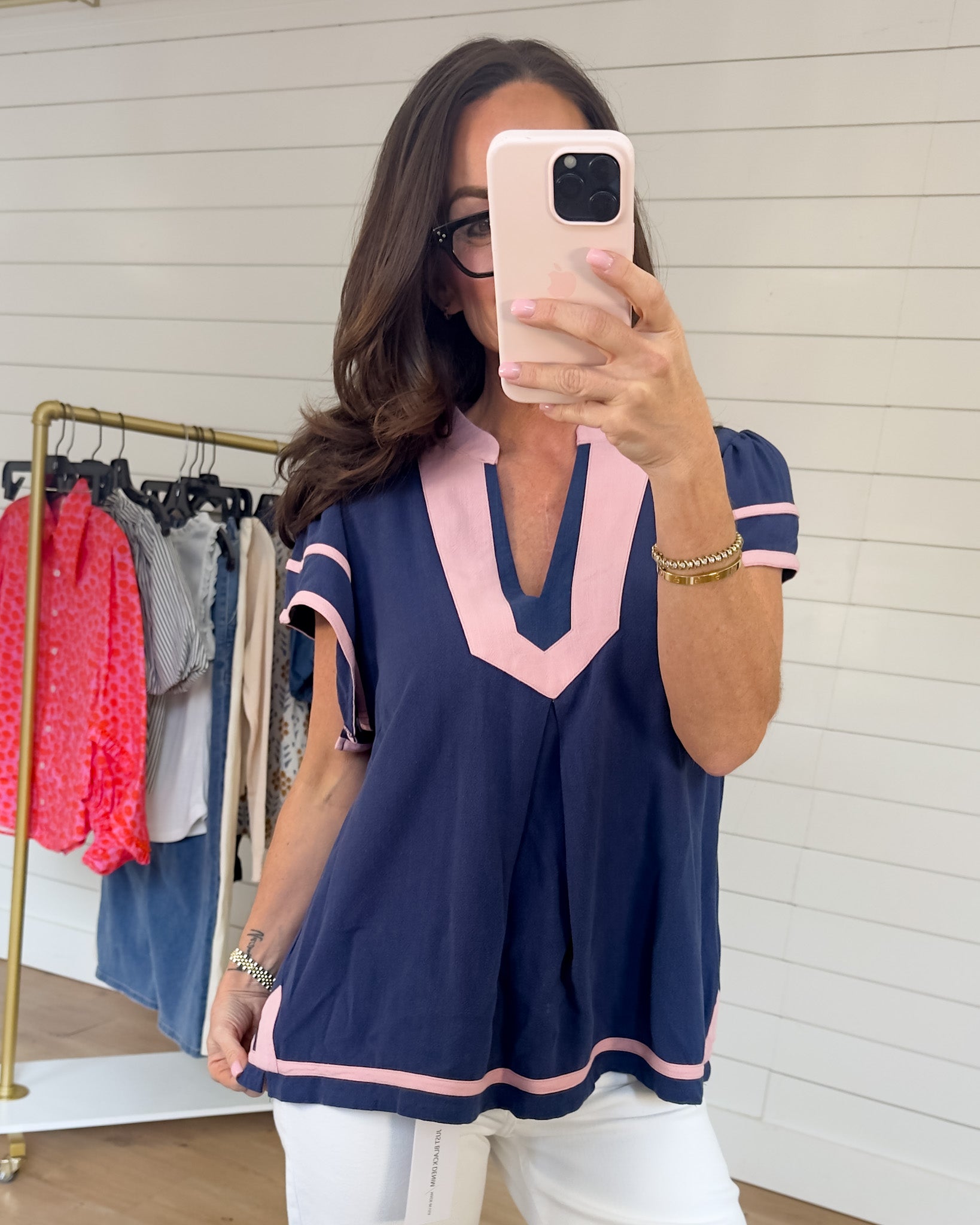 Timeless Trim Linen V-Neck in Navy