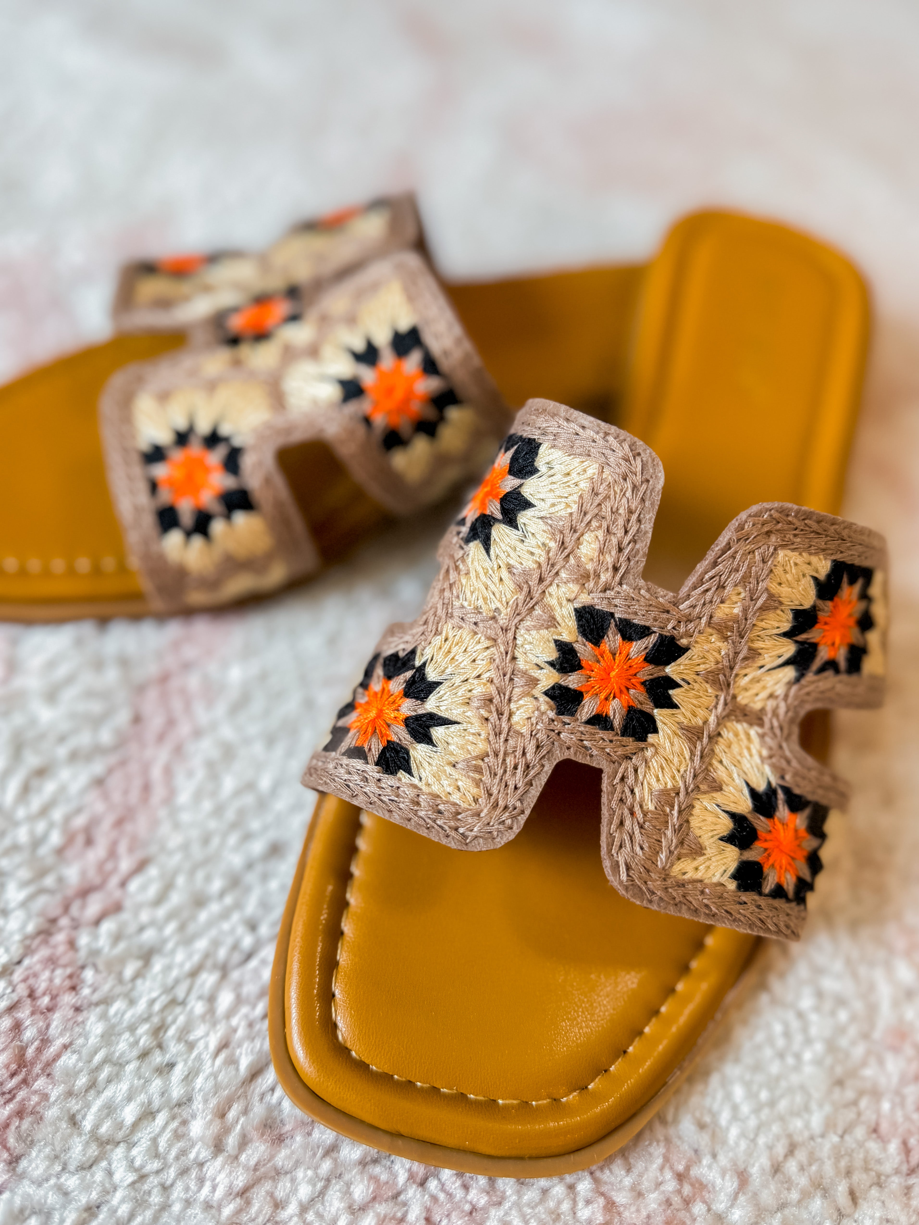Crochet Sandal in Tan Mix