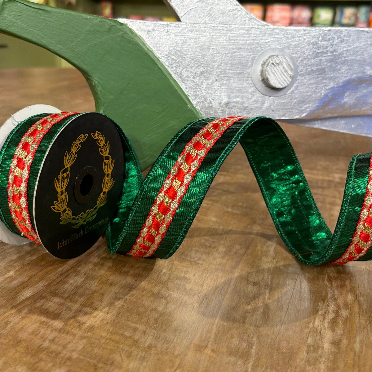 Red Trim Metallic Dupion Green Ribbon