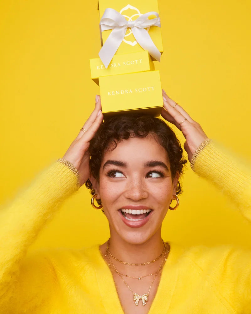 Krista Bow Short Pendant Necklace in Gold White Mix