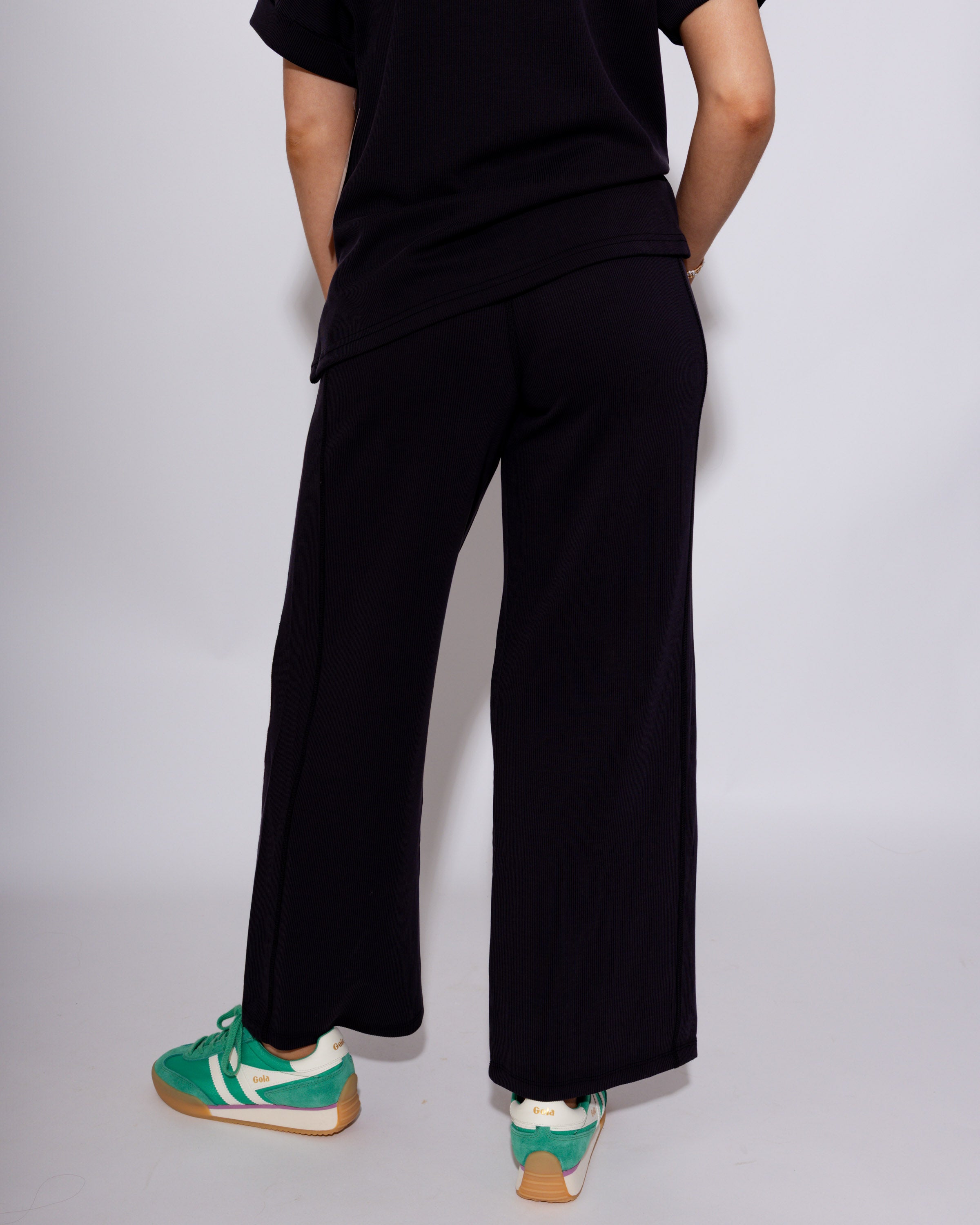 Luxe Wash Rib Wide-leg Pants in Black