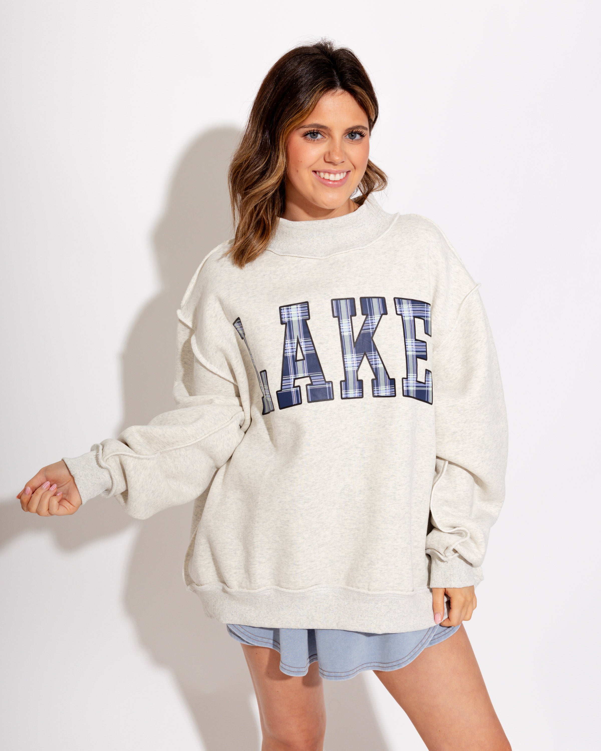 Lake/Mountain Reversible Mock-neck Sweatshirt