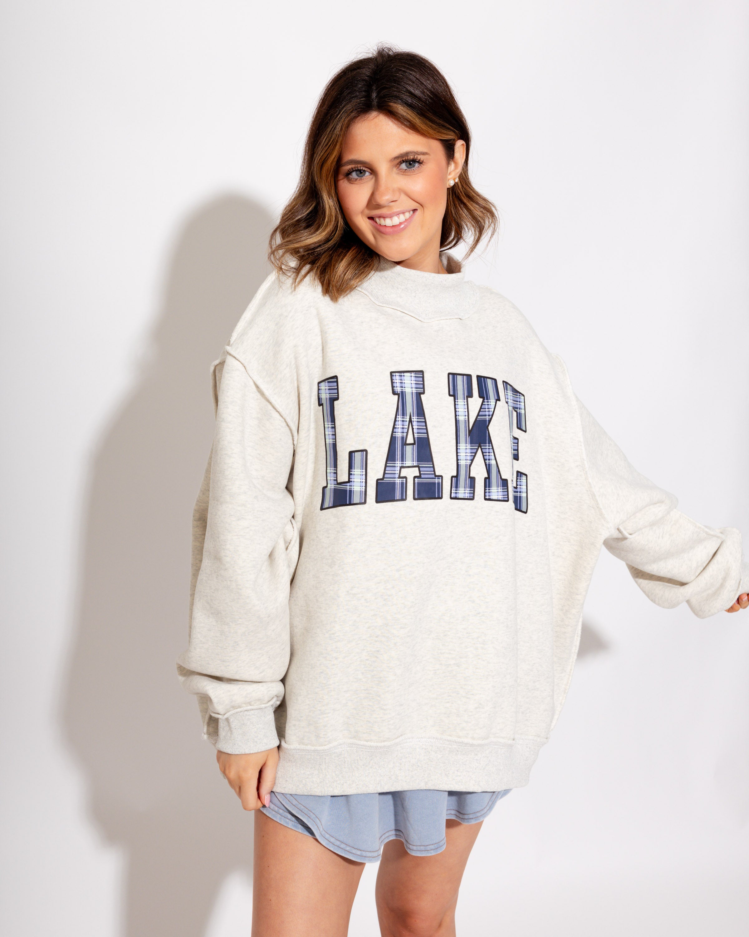 Lake/Mountain Reversible Mock-neck Sweatshirt