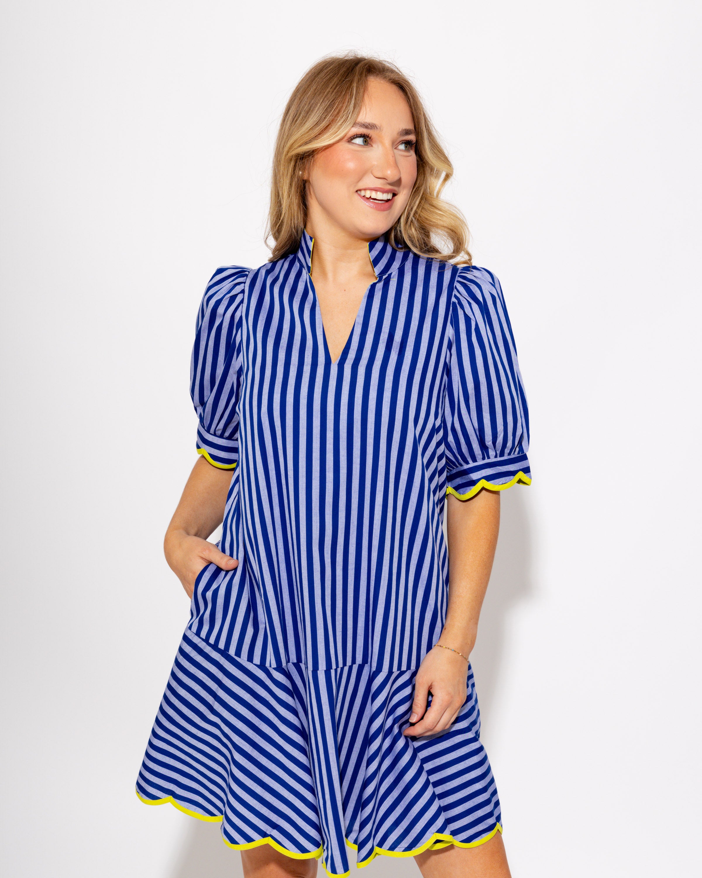 Scallop Trim Puff Sleeve Mini in Navy