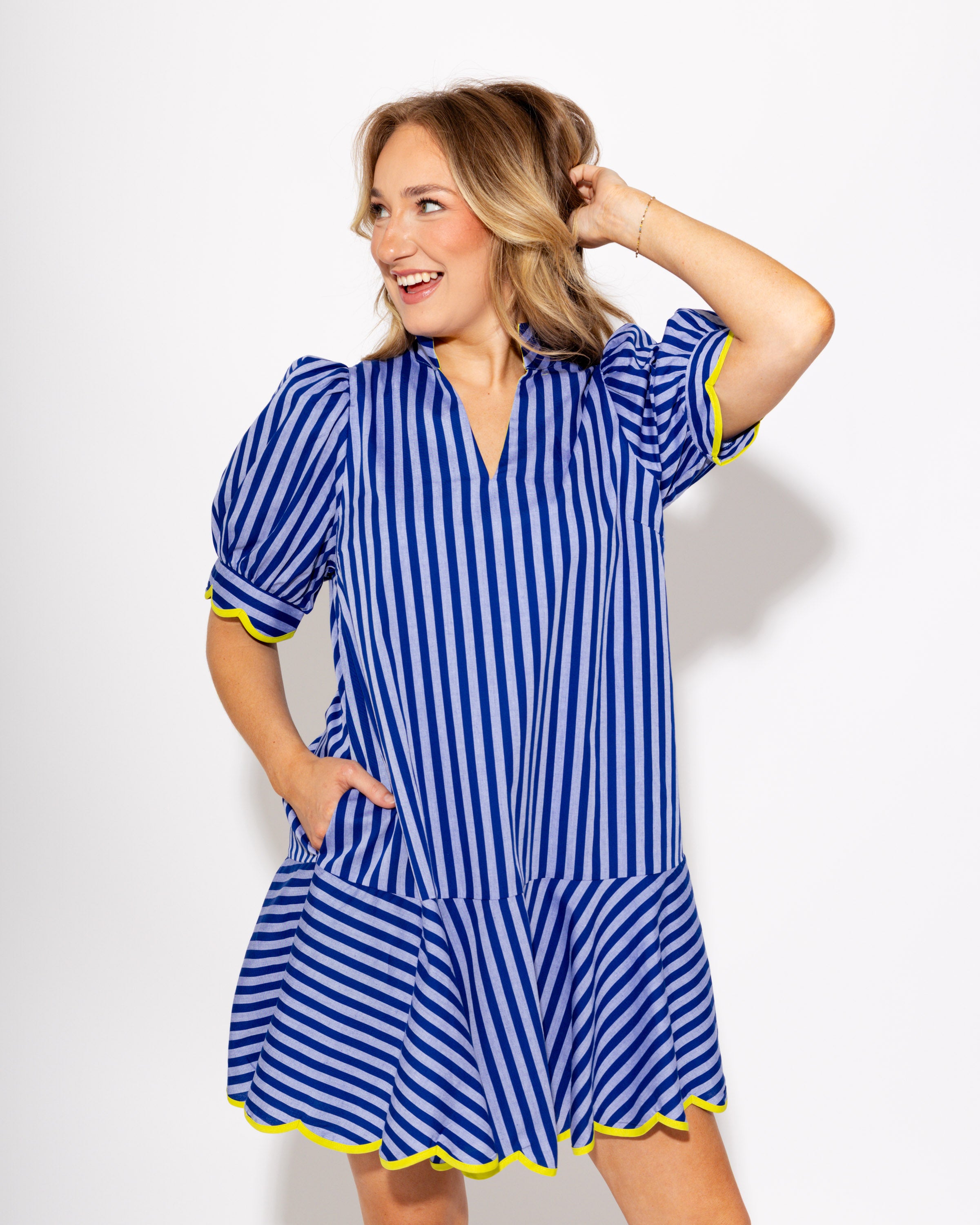 Scallop Trim Puff Sleeve Mini in Navy