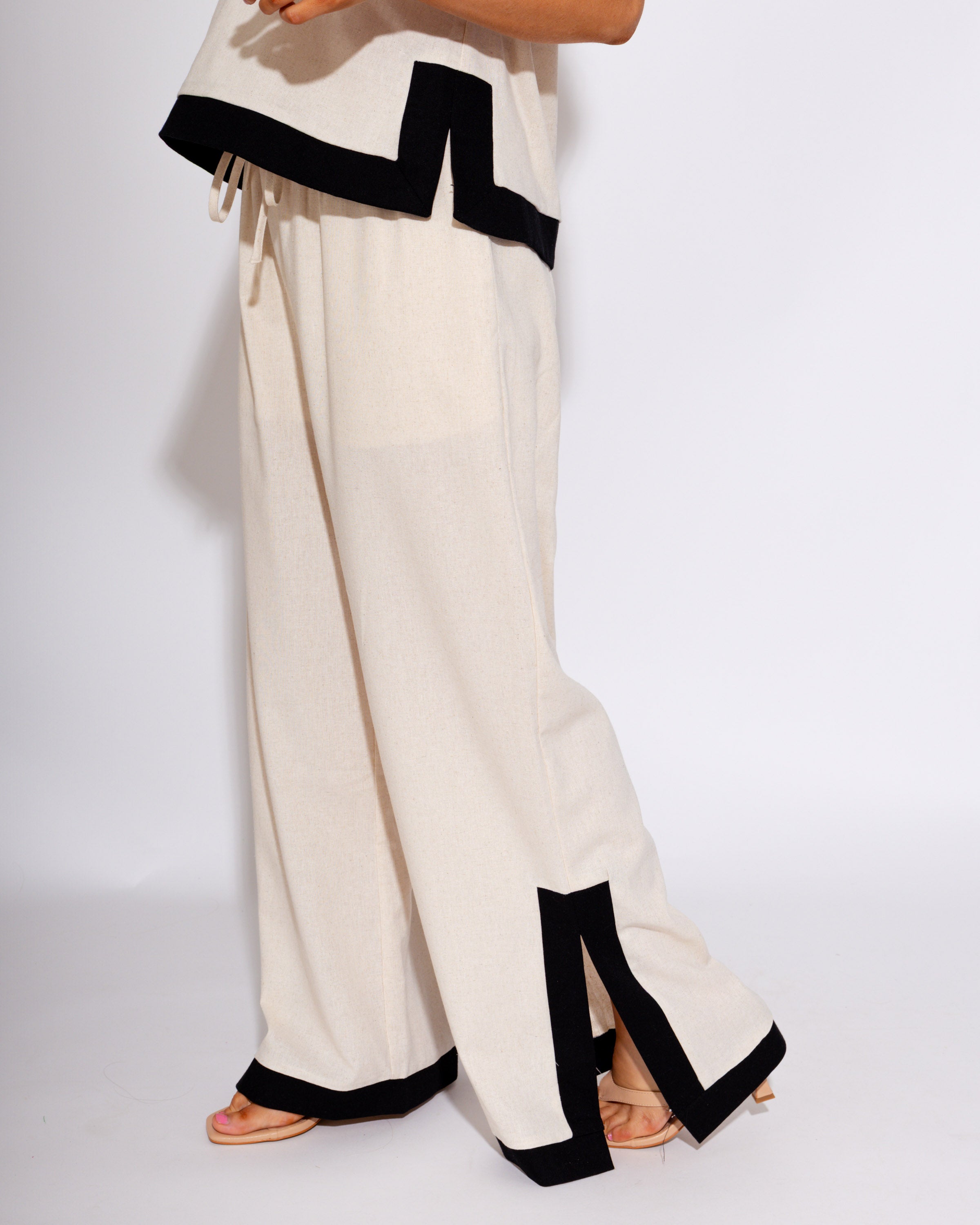 Chic Contrast Halter Top & Pant Set