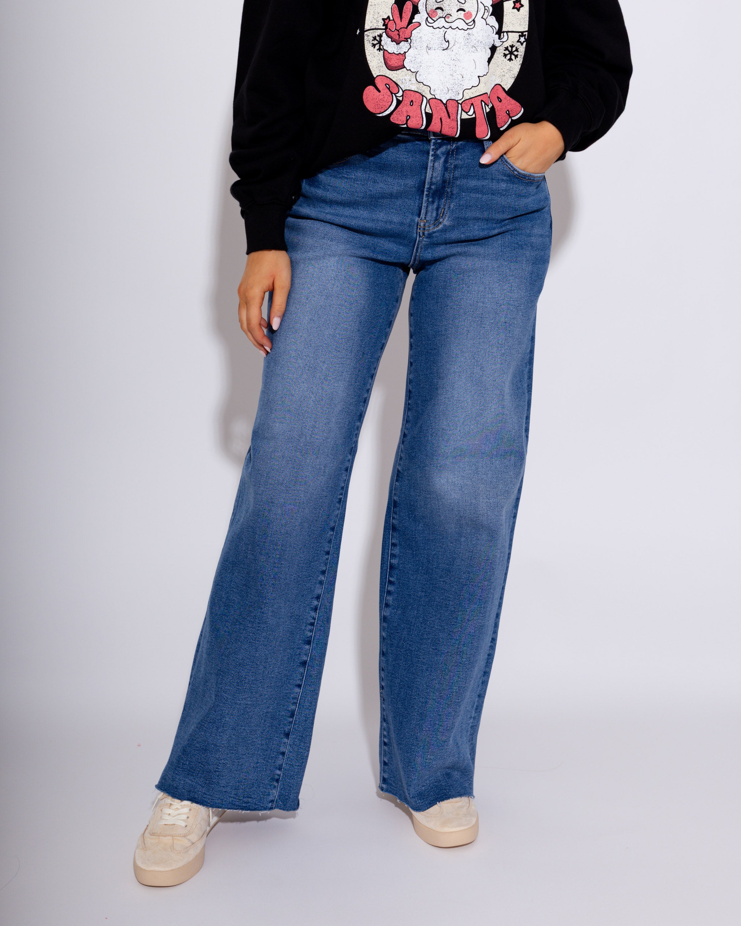 High Rise Wide Leg Jean in Medium