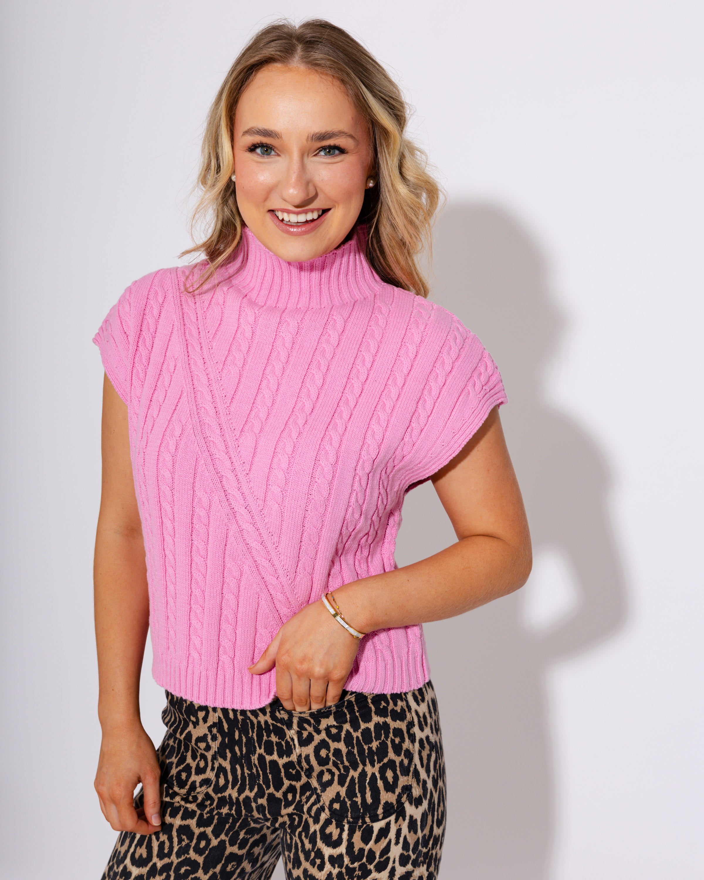 Cable Knit Sleeveless Sweater in Pink