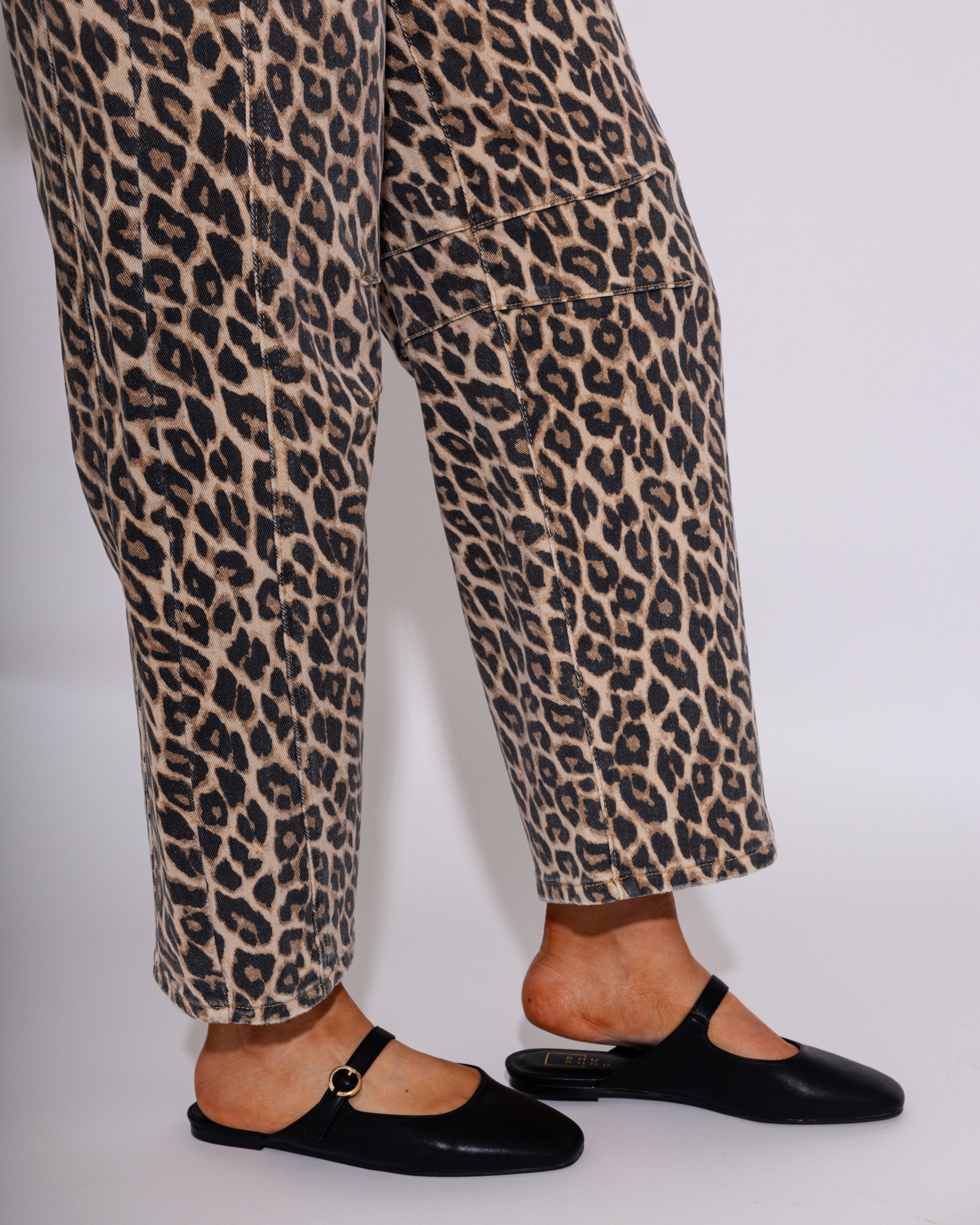 Vervet | Kate High Rise Leopard Print Barrel Jeans