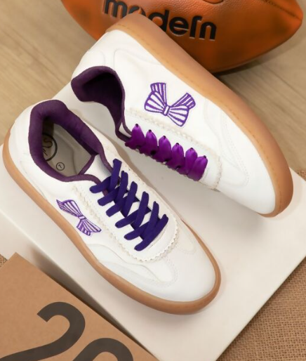 Bows and Go Sneaker in Purple