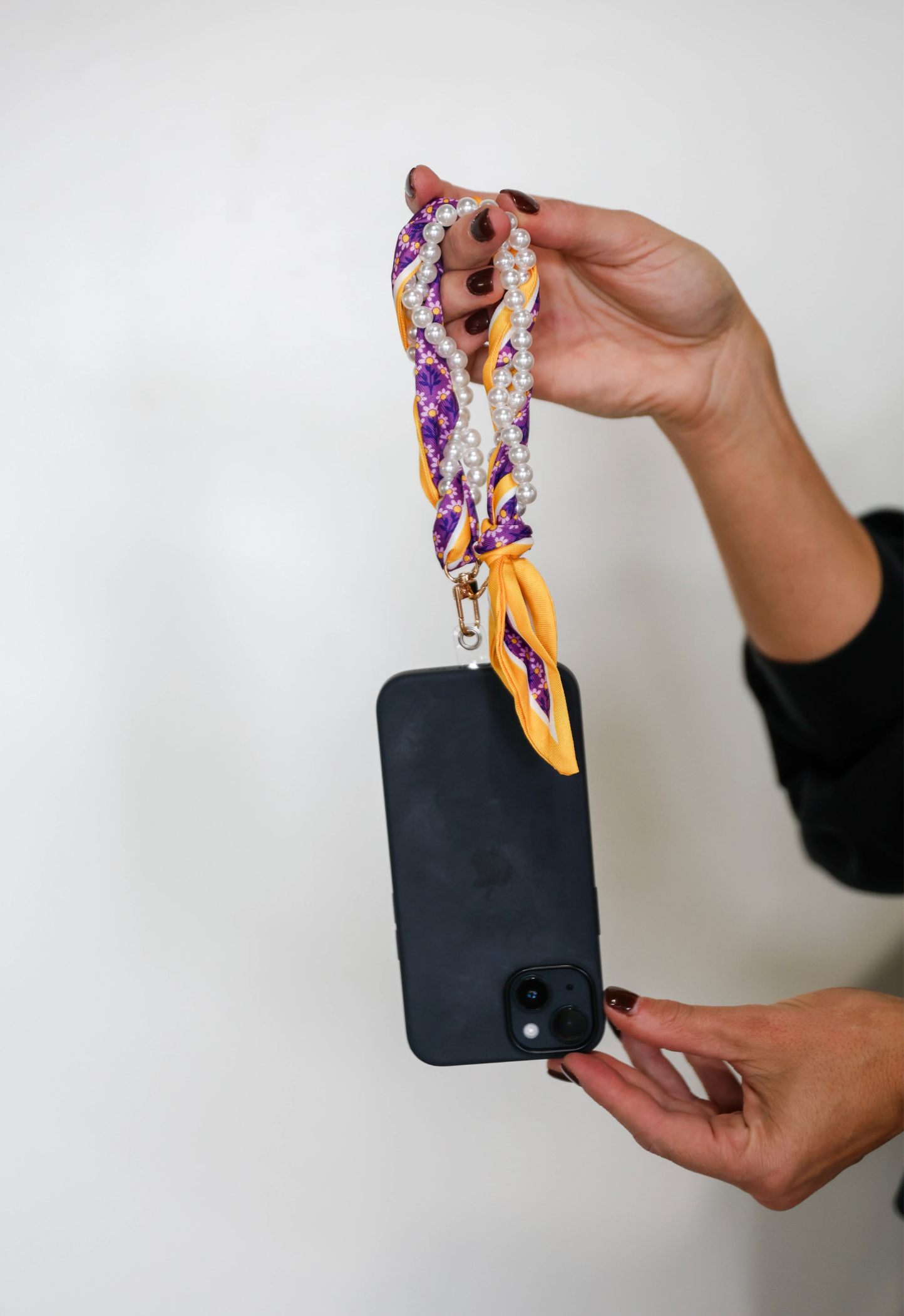 Woven Pearl Phone Strap in Purple/Gold
